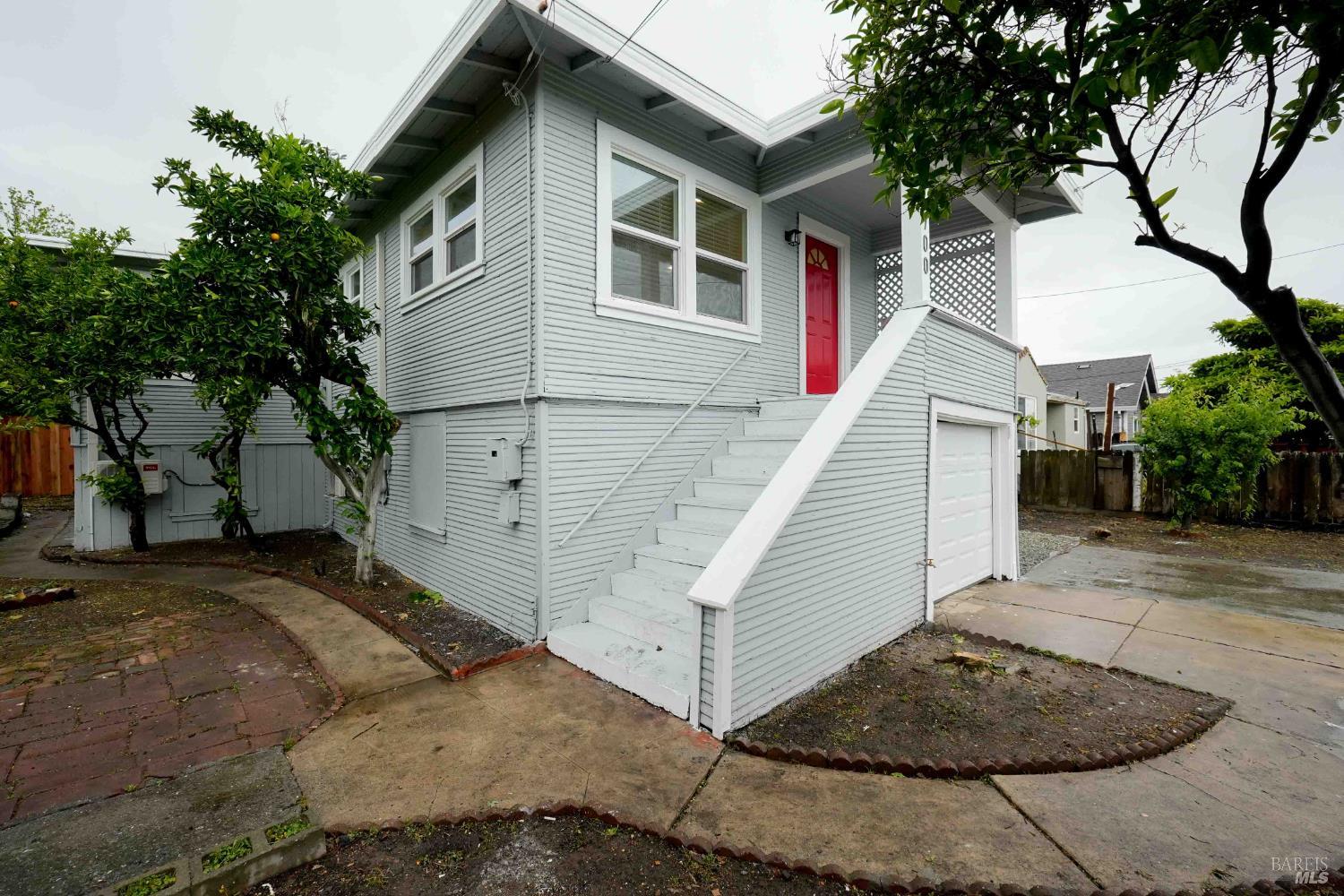 Detail Gallery Image 4 of 46 For 700 Springs Rd, Vallejo,  CA 94590 - 2 Beds | 1 Baths