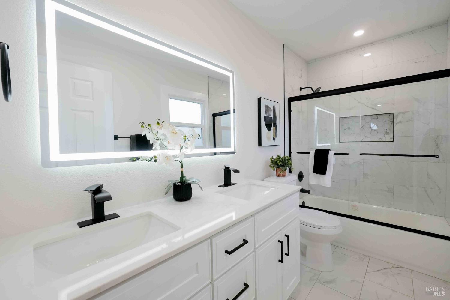 Detail Gallery Image 20 of 46 For 700 Springs Rd, Vallejo,  CA 94590 - 2 Beds | 1 Baths