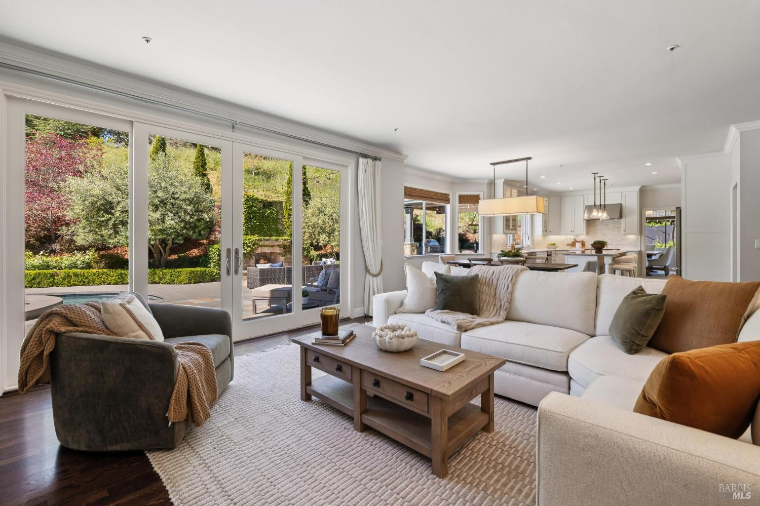 Detail Gallery Image 51 of 88 For 43 Oak Valley Dr, Novato,  CA 94947 - 5 Beds | 3 Baths