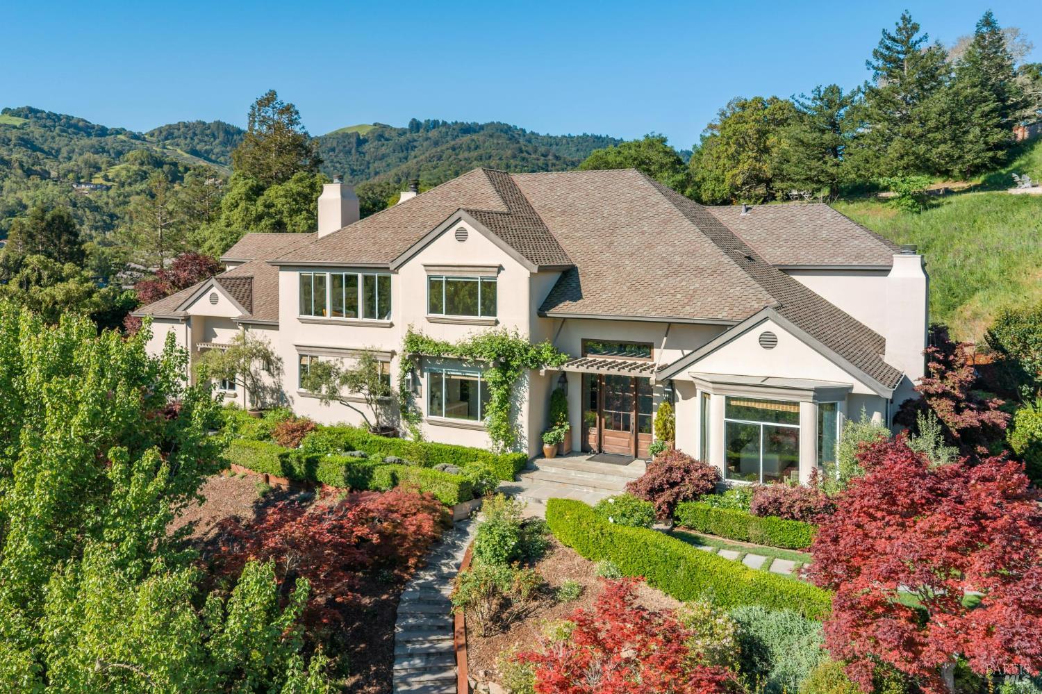 Detail Gallery Image 36 of 88 For 43 Oak Valley Dr, Novato,  CA 94947 - 5 Beds | 3 Baths