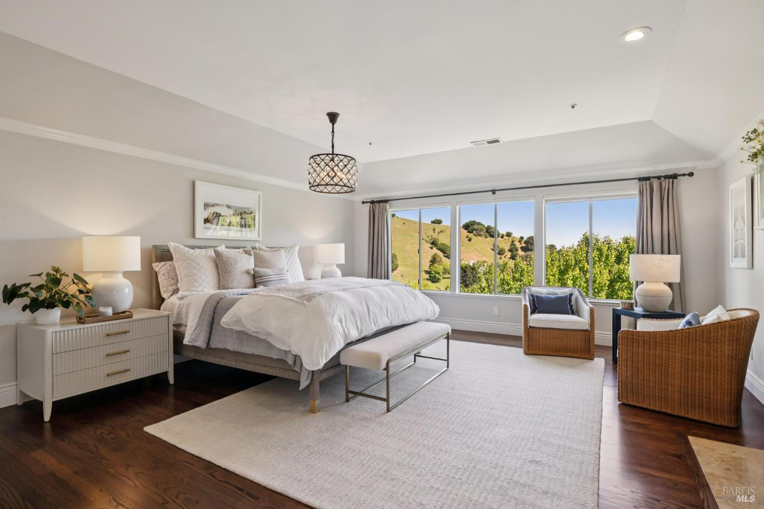 Detail Gallery Image 52 of 88 For 43 Oak Valley Dr, Novato,  CA 94947 - 5 Beds | 3 Baths