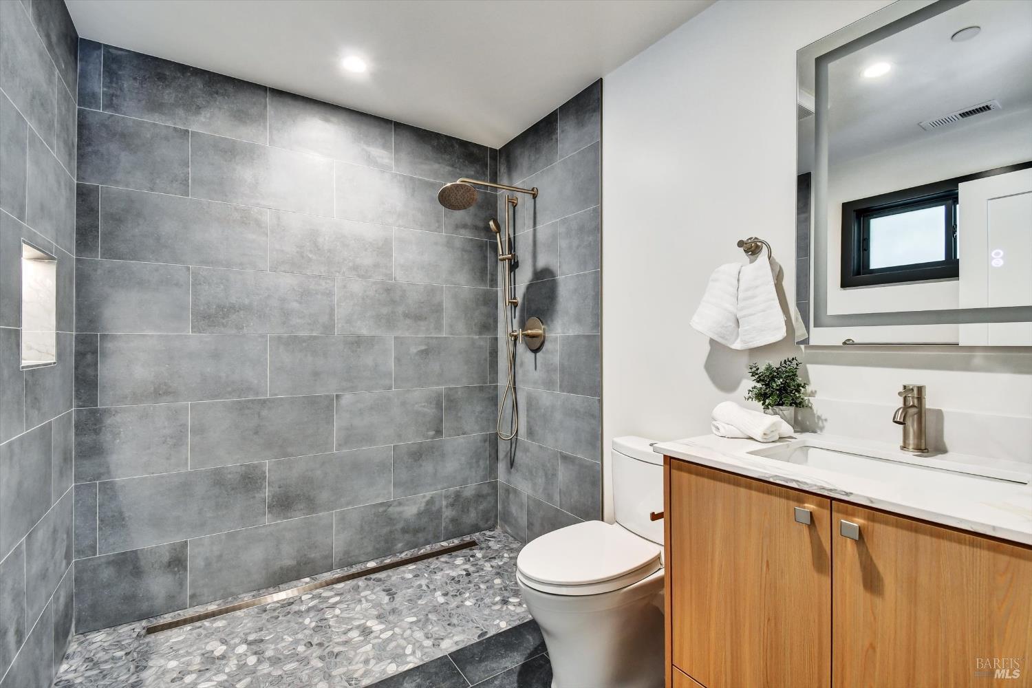 Detail Gallery Image 20 of 40 For 148 Auburn St, San Rafael,  CA 94901 - – Beds | – Baths