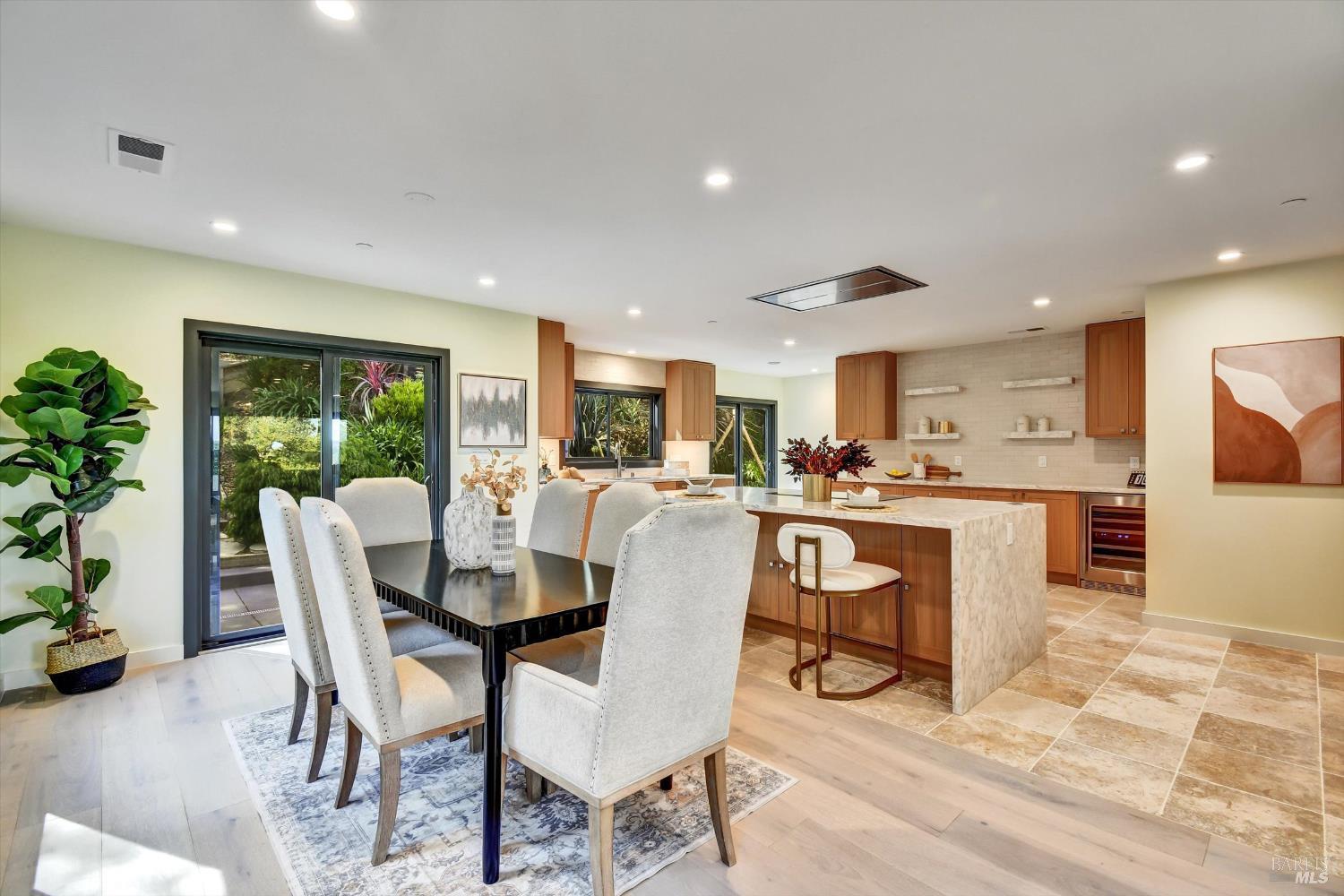 Detail Gallery Image 6 of 40 For 148 Auburn St, San Rafael,  CA 94901 - – Beds | – Baths