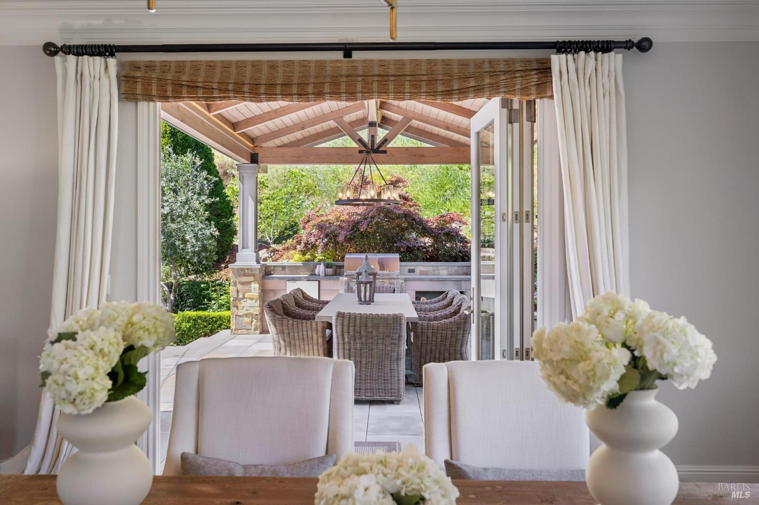 Detail Gallery Image 45 of 88 For 43 Oak Valley Dr, Novato,  CA 94947 - 5 Beds | 3 Baths