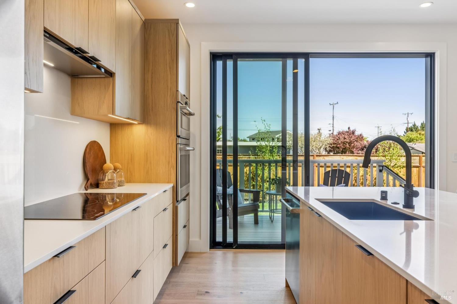 Detail Gallery Image 27 of 73 For 308 Marin Ave, Mill Valley,  CA 94941 - 4 Beds | 3/1 Baths