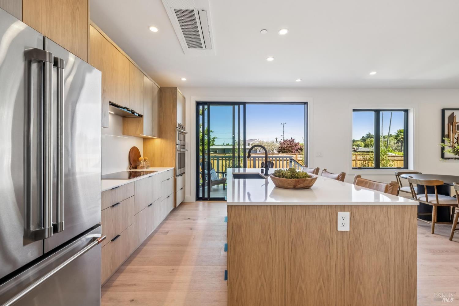 Detail Gallery Image 26 of 73 For 308 Marin Ave, Mill Valley,  CA 94941 - 4 Beds | 3/1 Baths