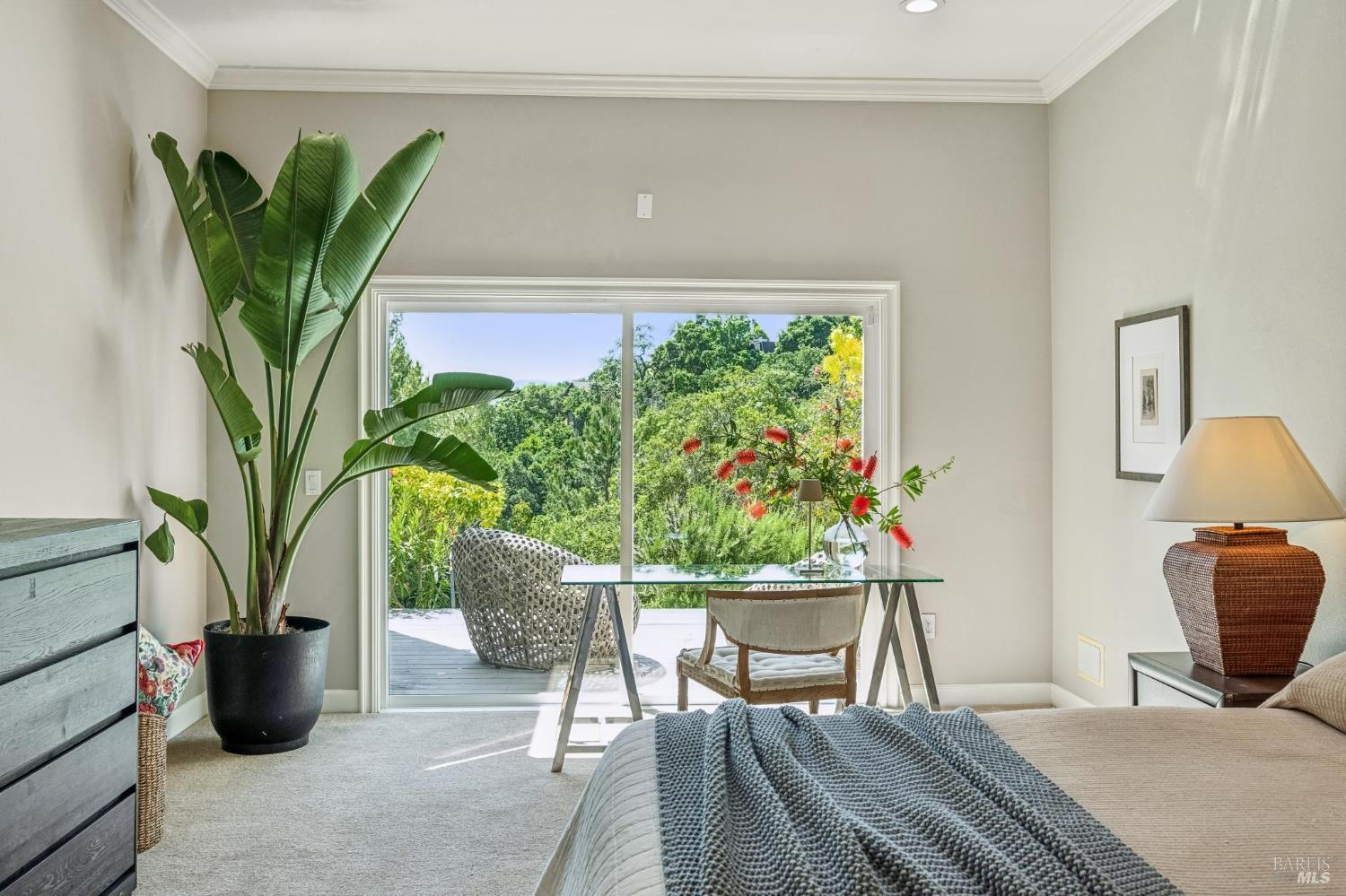 Detail Gallery Image 45 of 56 For 5 Heatherstone Ln, San Rafael,  CA 94903 - 4 Beds | 3 Baths