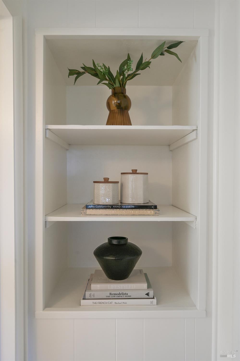 Detail Gallery Image 35 of 47 For 195 Edgewood Ave, Mill Valley,  CA 94941 - 4 Beds | 3 Baths