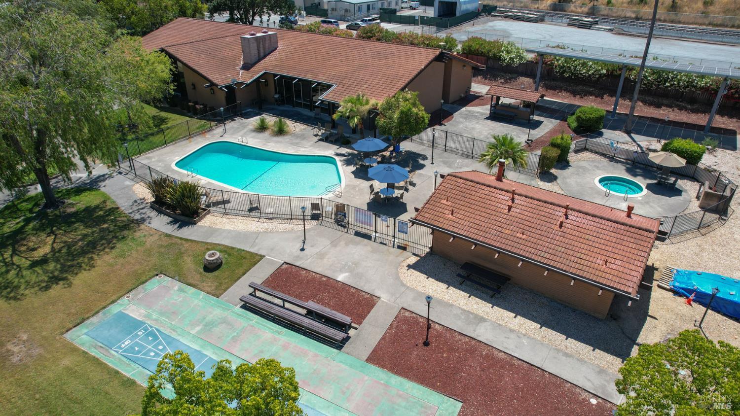 Detail Gallery Image 15 of 23 For 506 Vera Cruz Ave, Novato,  CA 94949 - 2 Beds | 1 Baths