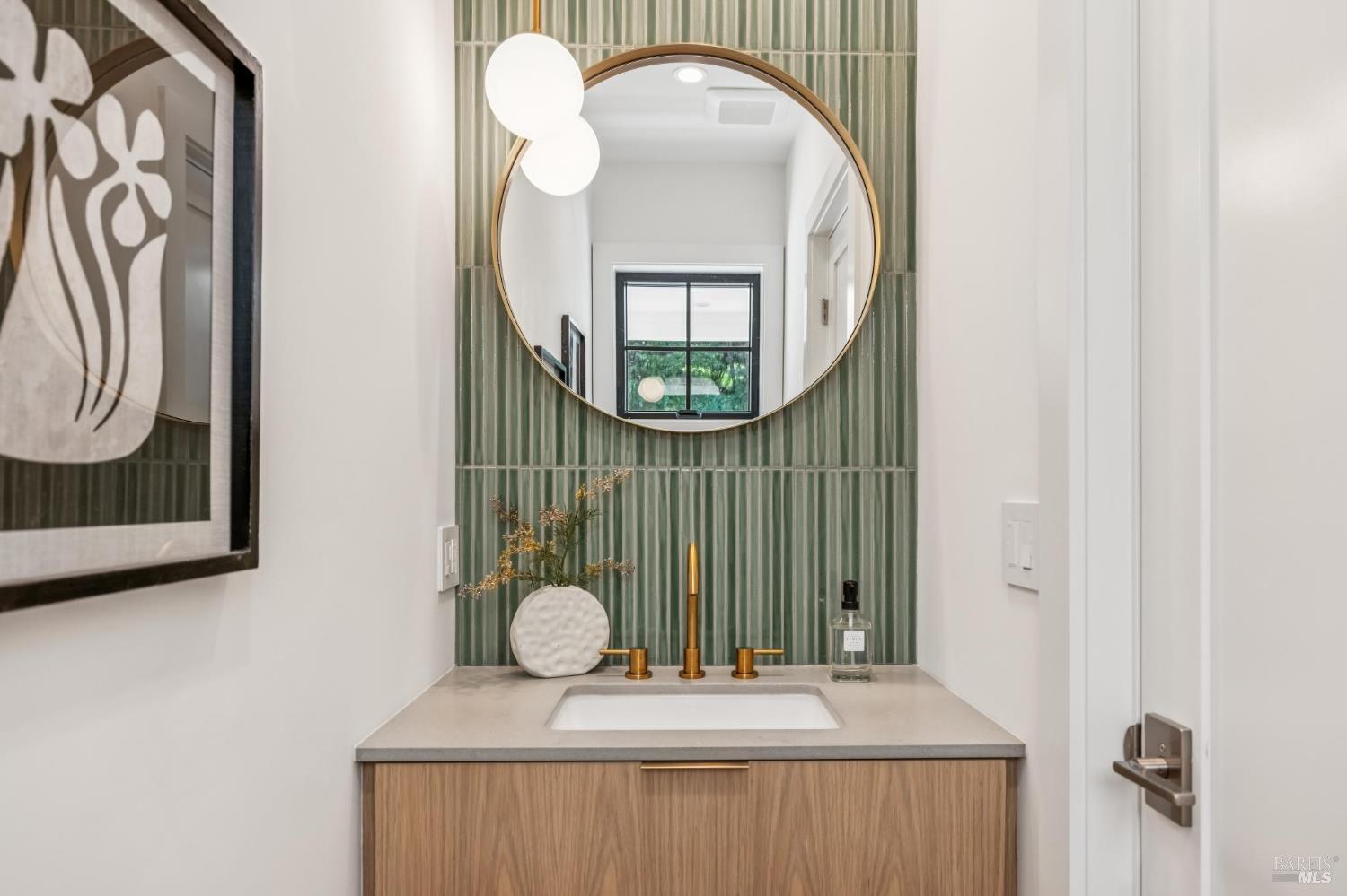 Detail Gallery Image 43 of 73 For 308 Marin Ave, Mill Valley,  CA 94941 - 4 Beds | 3/1 Baths