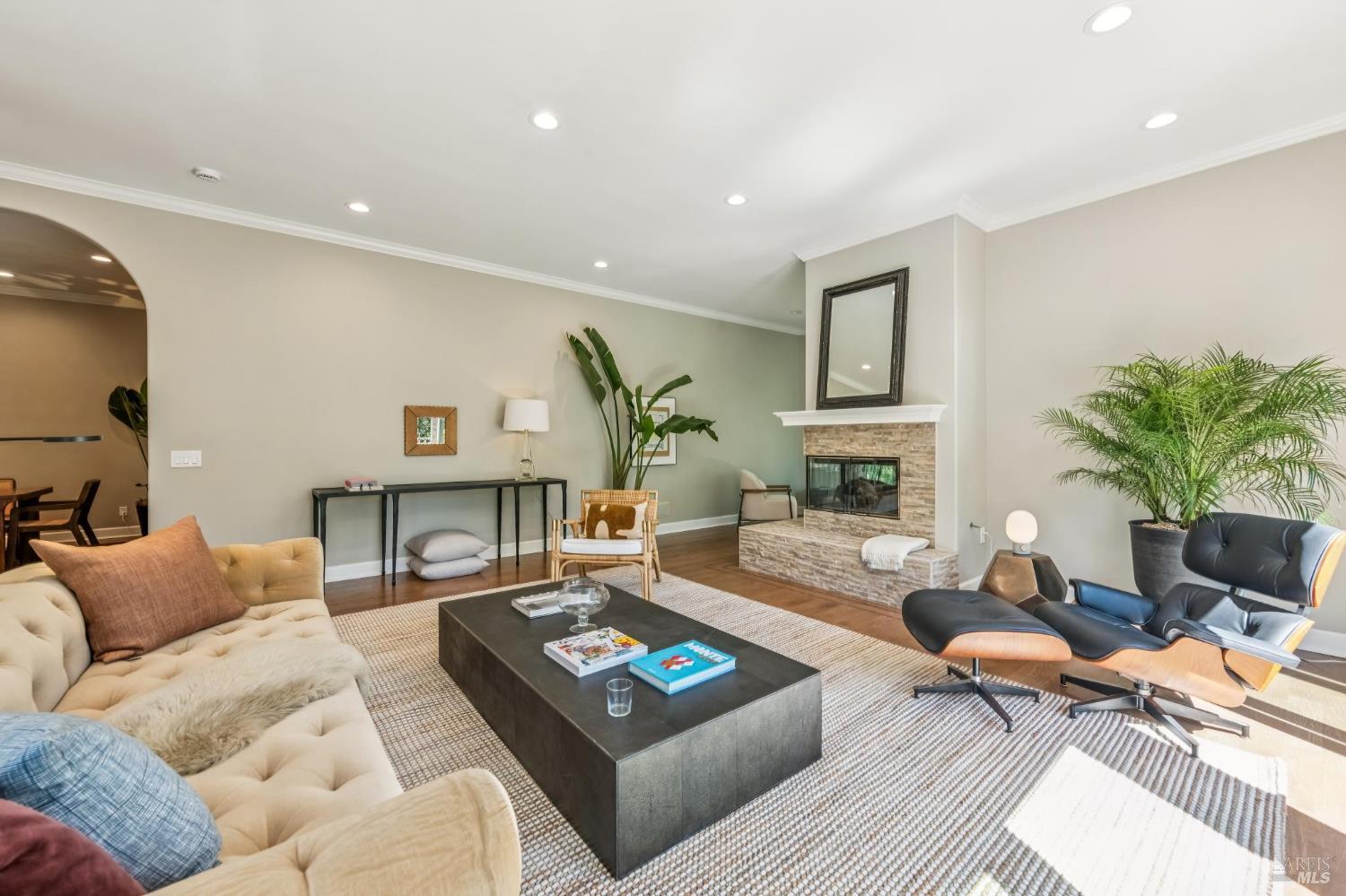 Detail Gallery Image 7 of 56 For 5 Heatherstone Ln, San Rafael,  CA 94903 - 4 Beds | 3 Baths