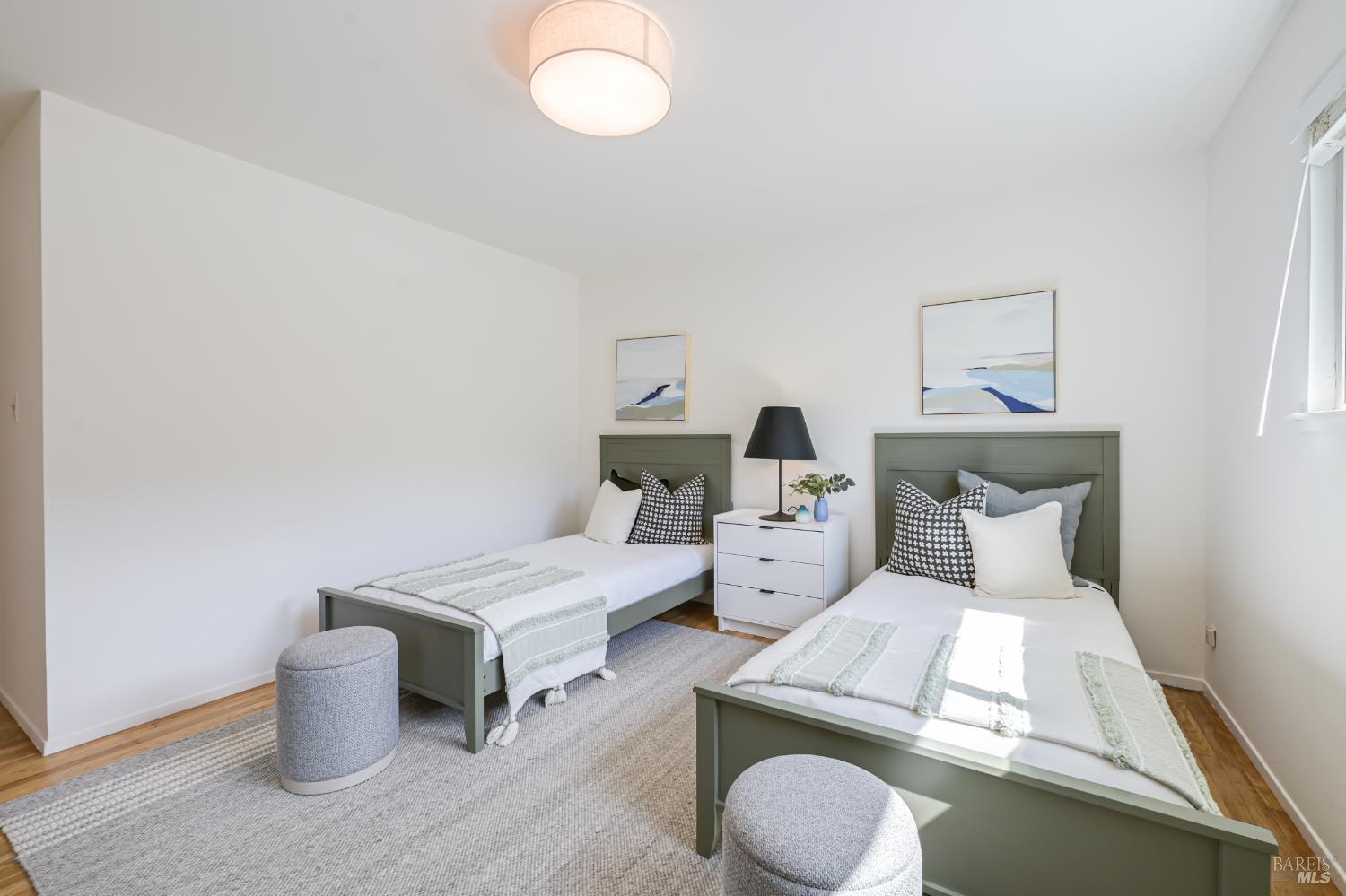 Detail Gallery Image 29 of 44 For 16 Wallace Way, San Rafael,  CA 94903 - 4 Beds | 3 Baths