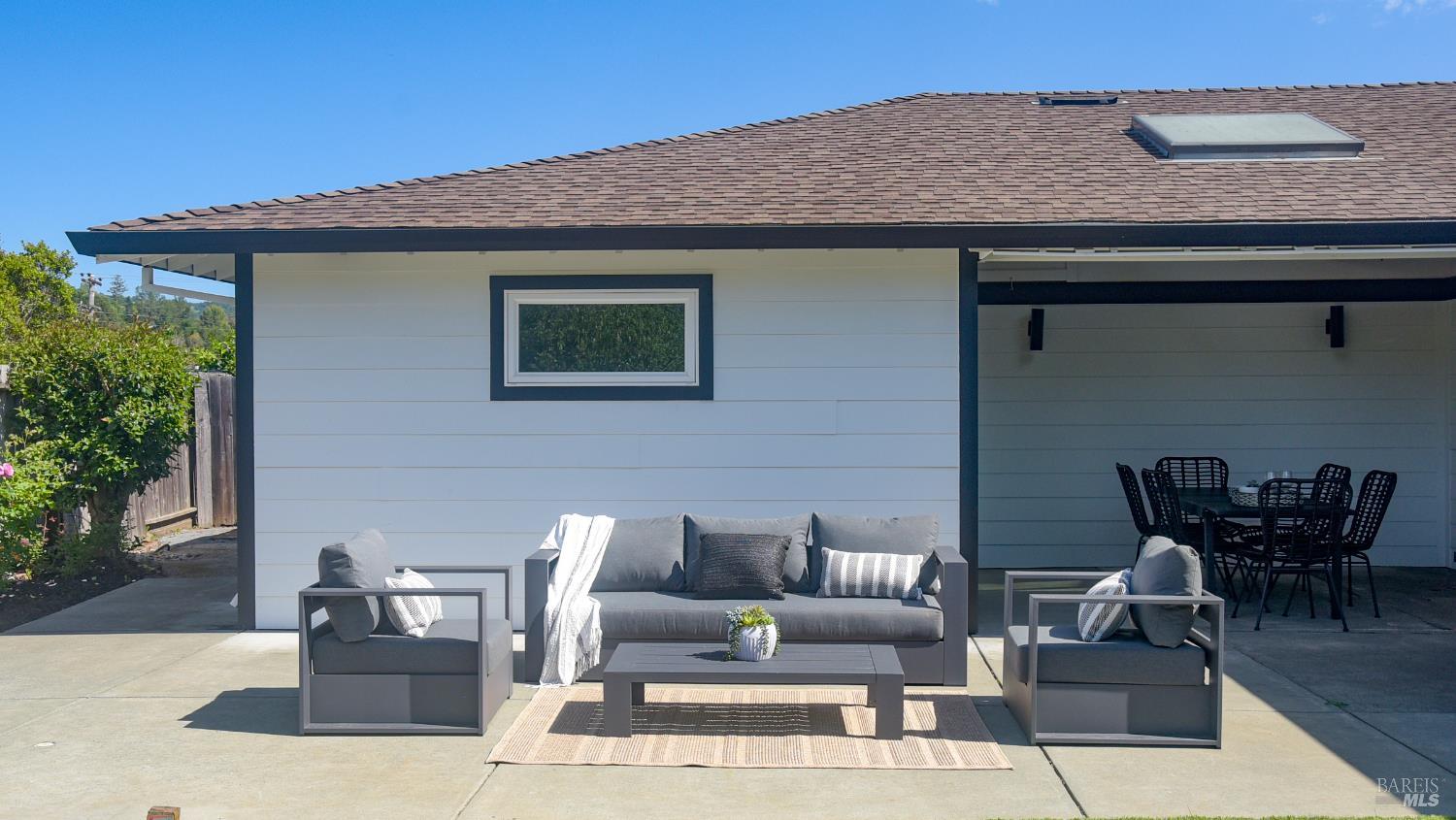 Detail Gallery Image 35 of 44 For 16 Wallace Way, San Rafael,  CA 94903 - 4 Beds | 3 Baths