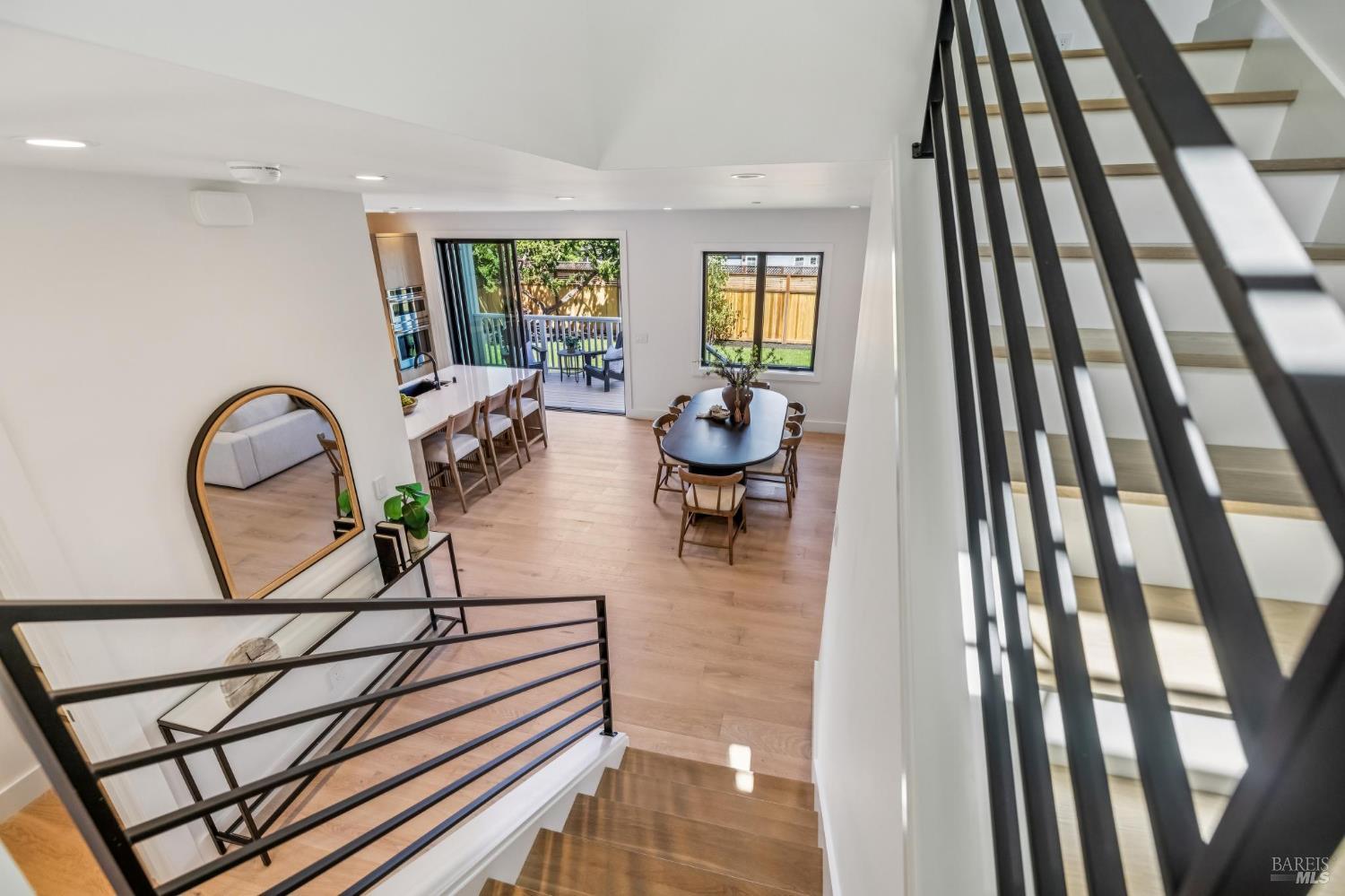 Detail Gallery Image 37 of 73 For 308 Marin Ave, Mill Valley,  CA 94941 - 4 Beds | 3/1 Baths