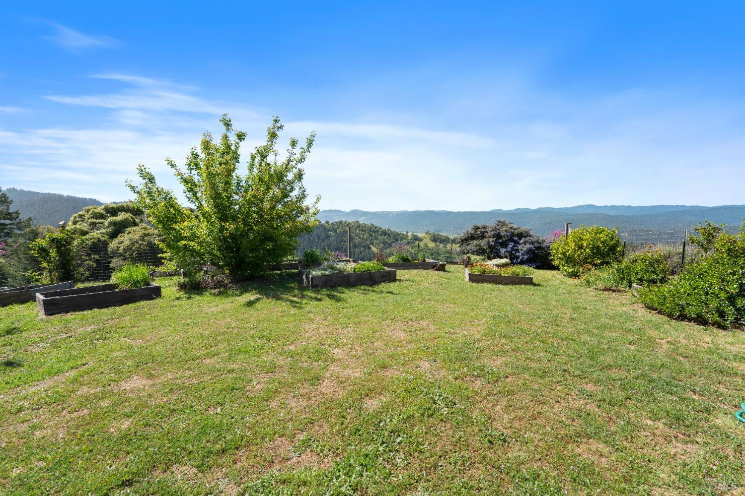 Detail Gallery Image 25 of 40 For 9655 Peachland Rd, Boonville,  CA 95415 - 4 Beds | 4 Baths