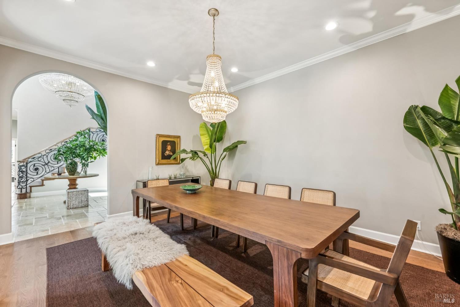 Detail Gallery Image 4 of 56 For 5 Heatherstone Ln, San Rafael,  CA 94903 - 4 Beds | 3 Baths