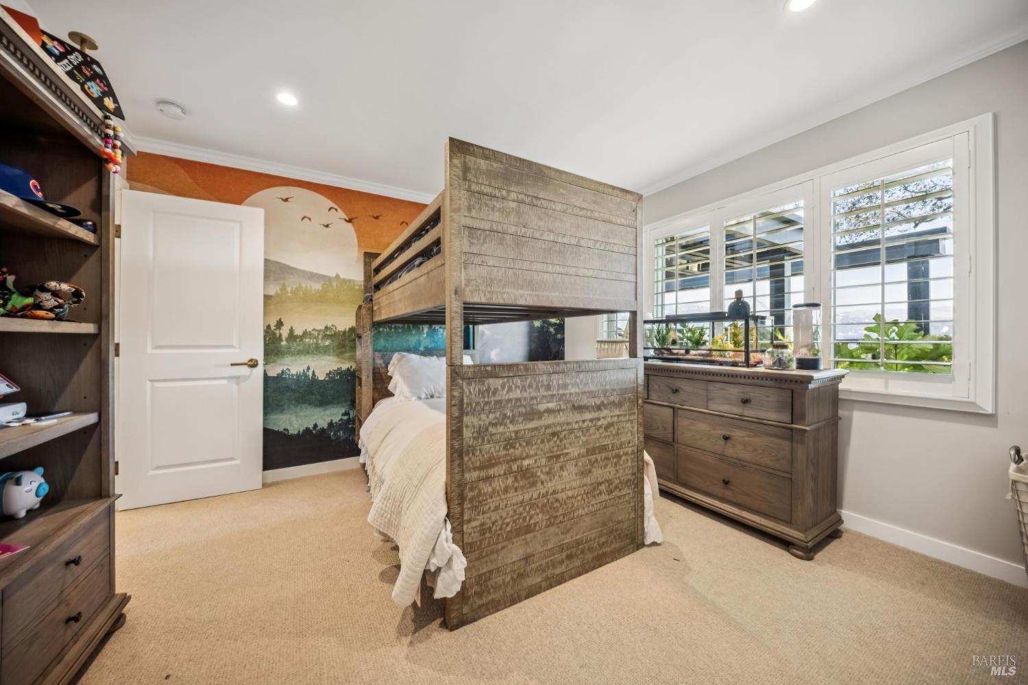 Detail Gallery Image 14 of 25 For 7 Britton Ave, Belvedere,  CA 94920 - 4 Beds | 2/1 Baths