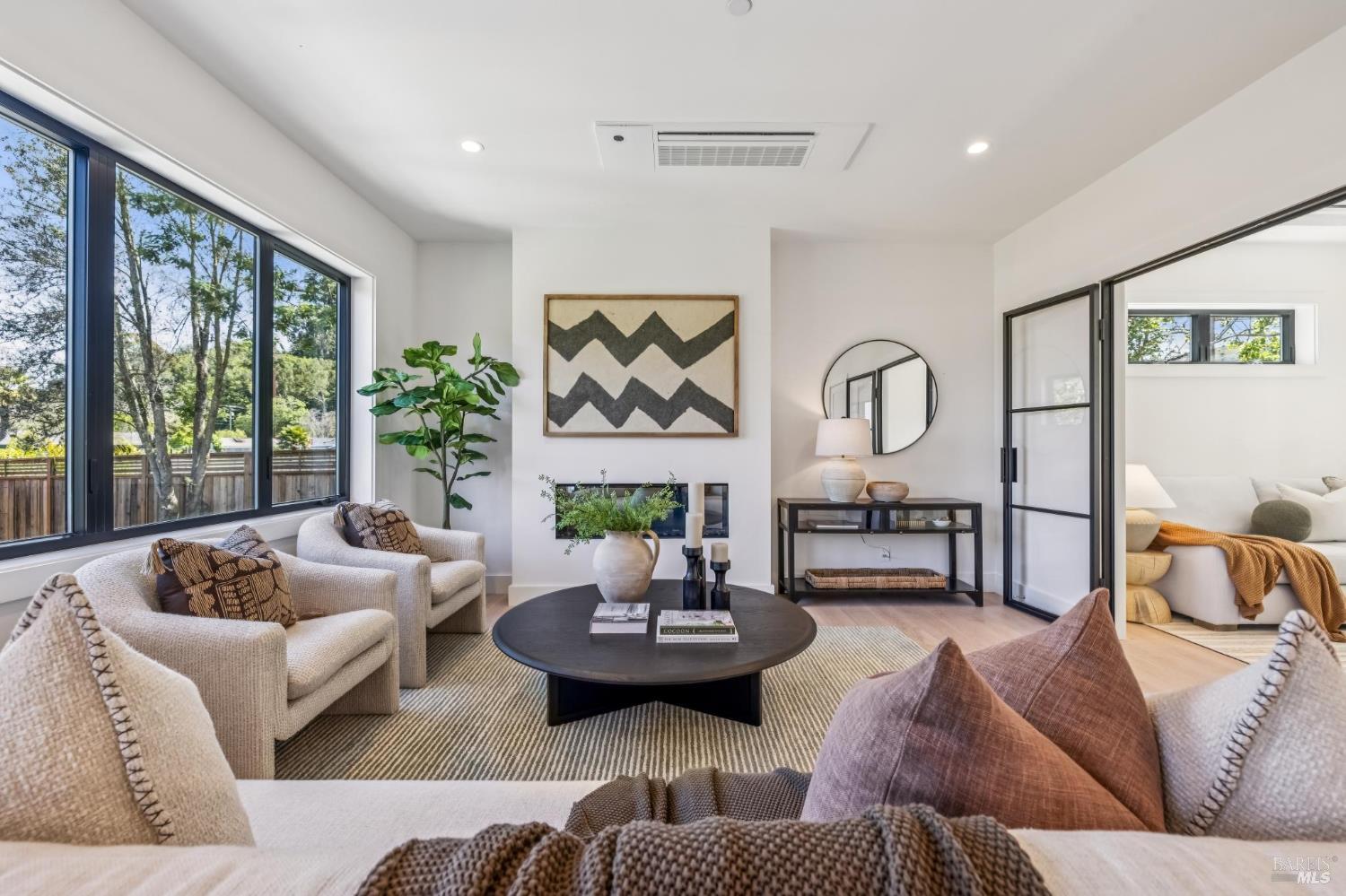 Detail Gallery Image 12 of 73 For 308 Marin Ave, Mill Valley,  CA 94941 - 4 Beds | 3/1 Baths