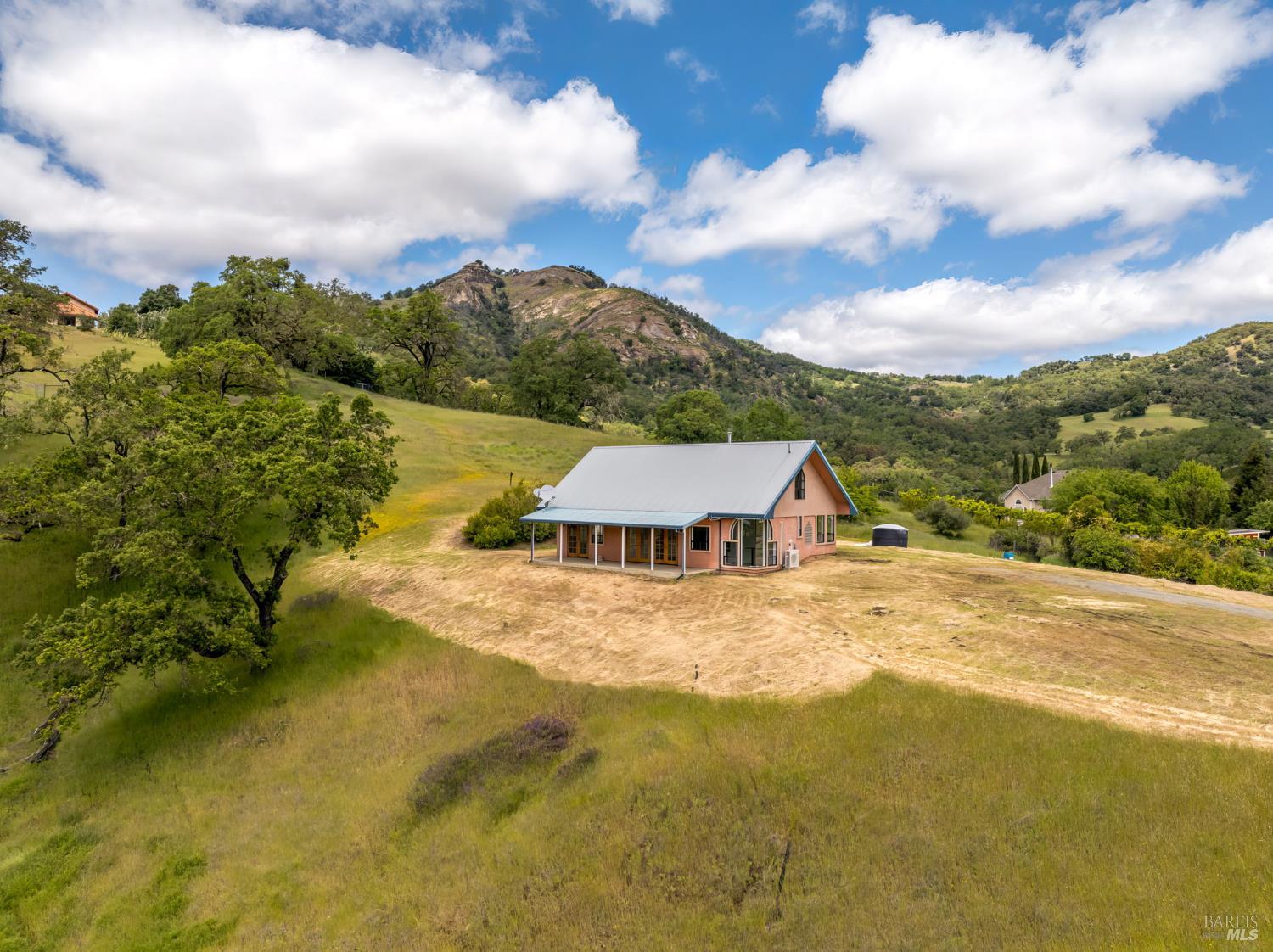 Detail Gallery Image 45 of 46 For 4610 Feliz Creek Rd, Hopland,  CA 95449 - 1 Beds | 1/1 Baths