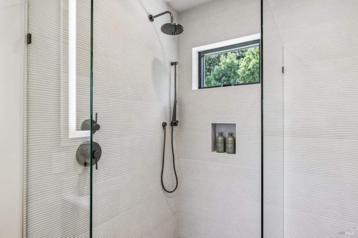Detail Gallery Image 50 of 73 For 308 Marin Ave, Mill Valley,  CA 94941 - 4 Beds | 3/1 Baths