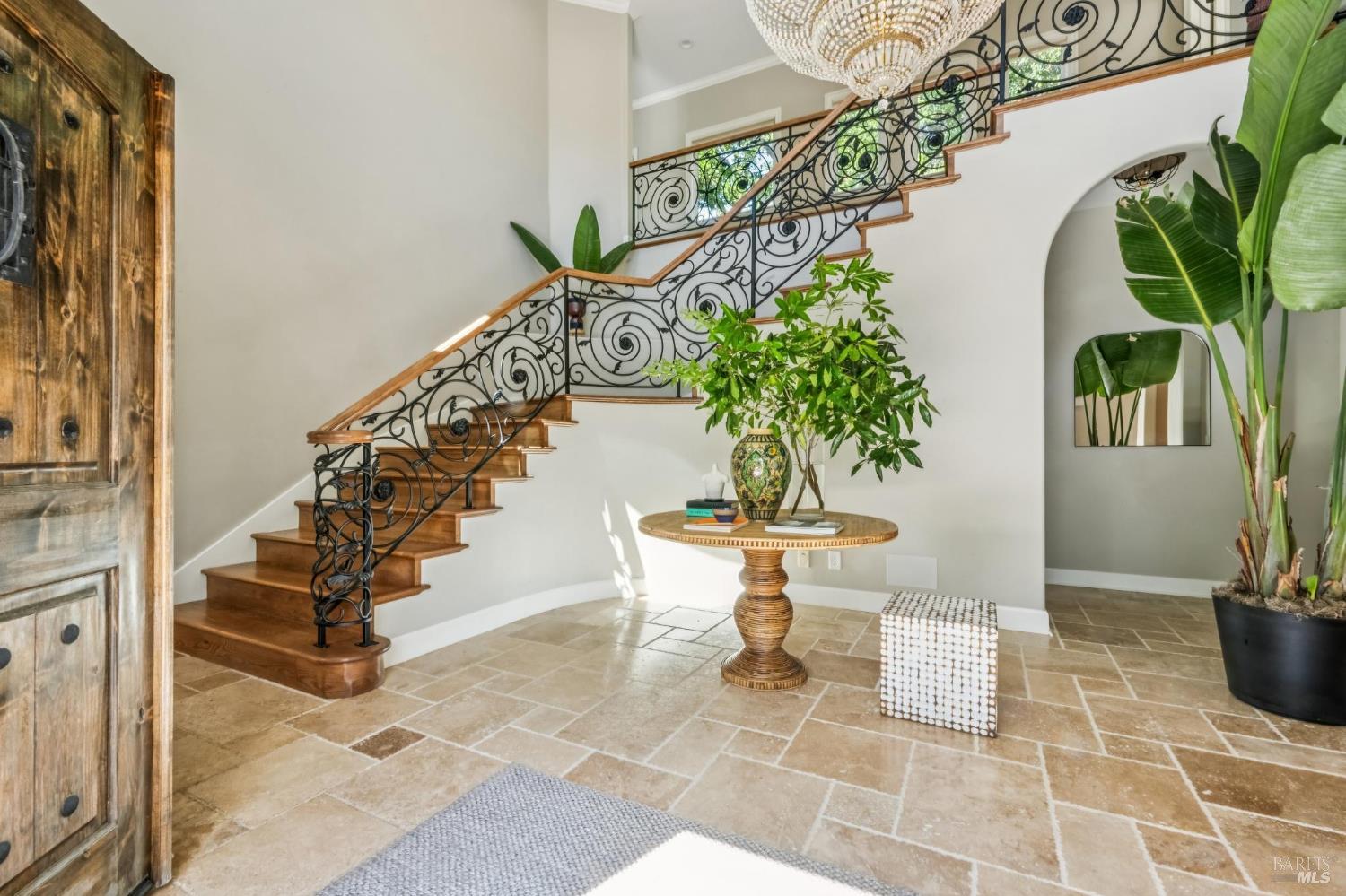 Detail Gallery Image 2 of 56 For 5 Heatherstone Ln, San Rafael,  CA 94903 - 4 Beds | 3 Baths