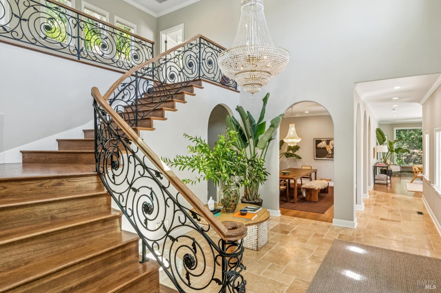 Detail Gallery Image 3 of 56 For 5 Heatherstone Ln, San Rafael,  CA 94903 - 4 Beds | 3 Baths