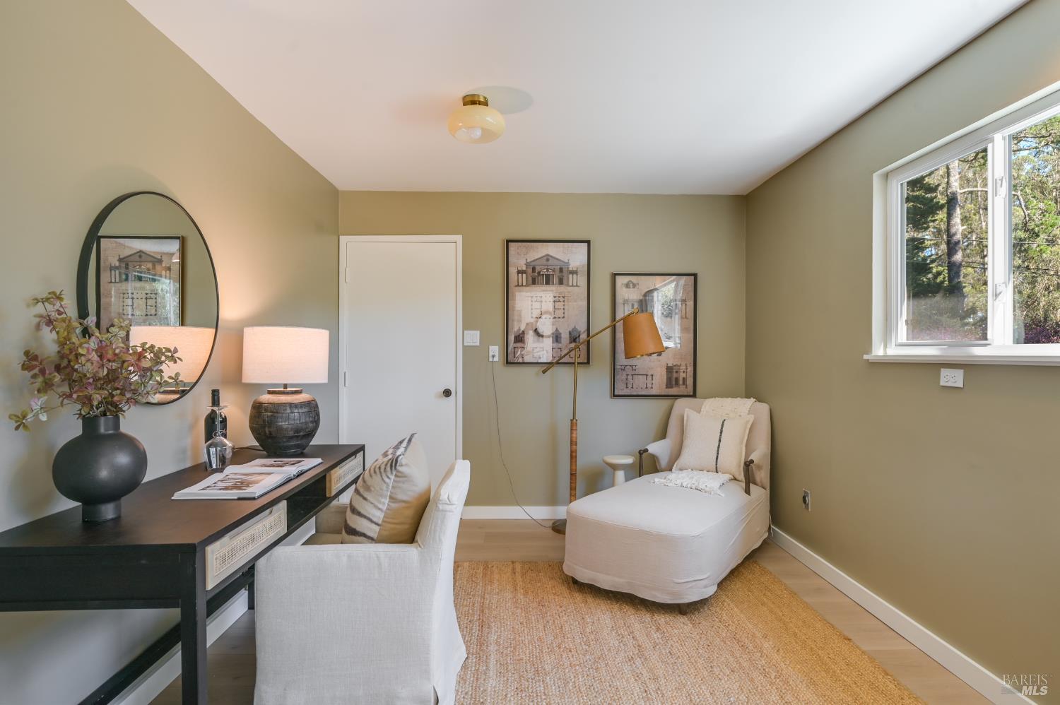 Detail Gallery Image 29 of 47 For 195 Edgewood Ave, Mill Valley,  CA 94941 - 4 Beds | 3 Baths