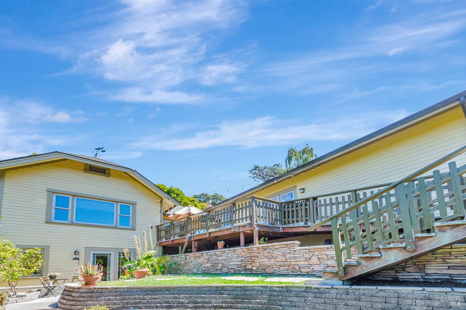 Detail Gallery Image 30 of 34 For 405 Oakdale Ave, Corte Madera,  CA 94925 - 5 Beds | 4/1 Baths