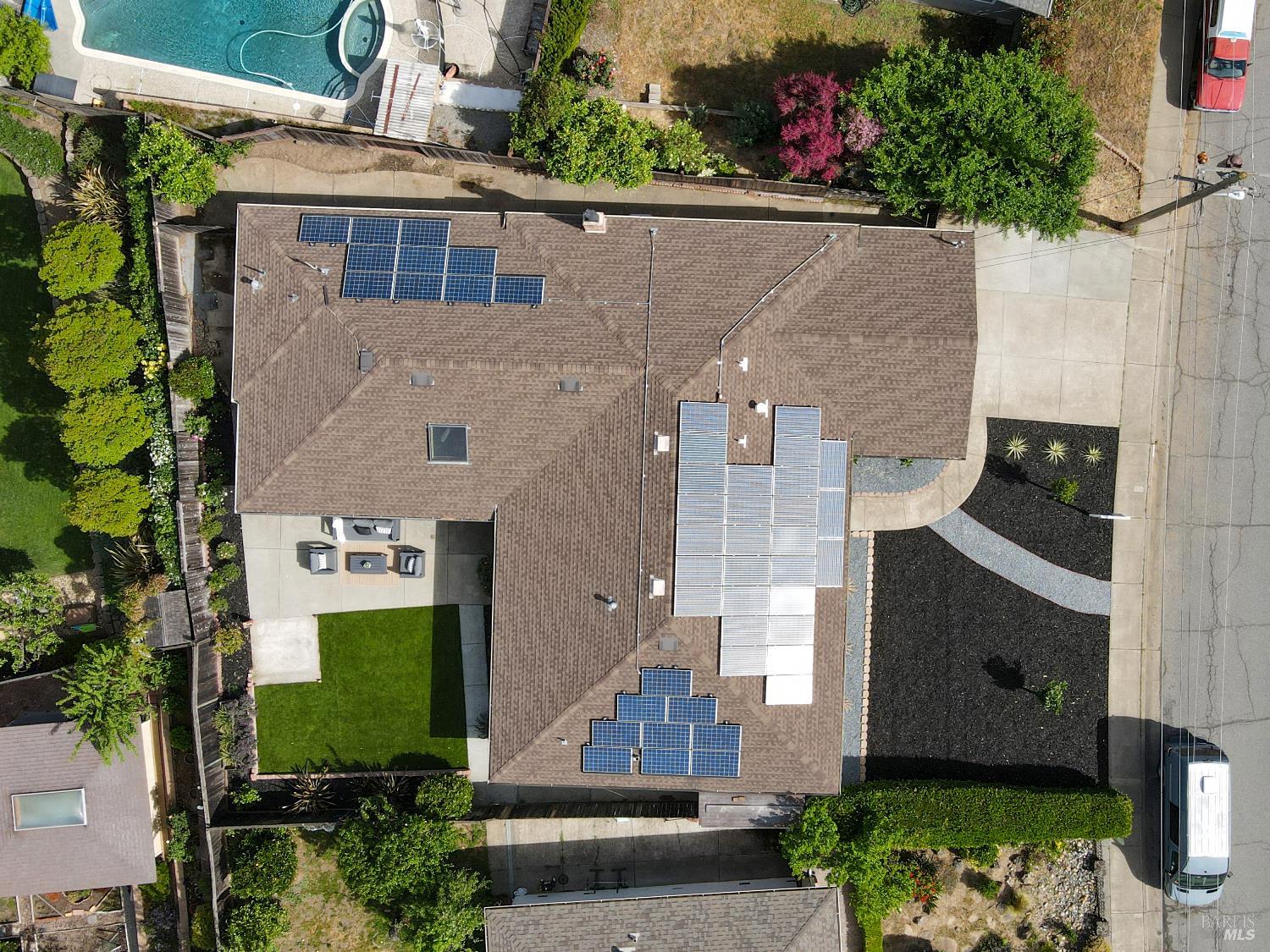 Detail Gallery Image 40 of 44 For 16 Wallace Way, San Rafael,  CA 94903 - 4 Beds | 3 Baths