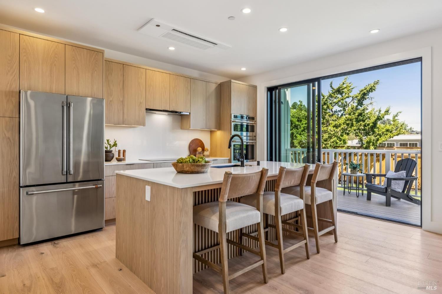 Detail Gallery Image 24 of 73 For 308 Marin Ave, Mill Valley,  CA 94941 - 4 Beds | 3/1 Baths