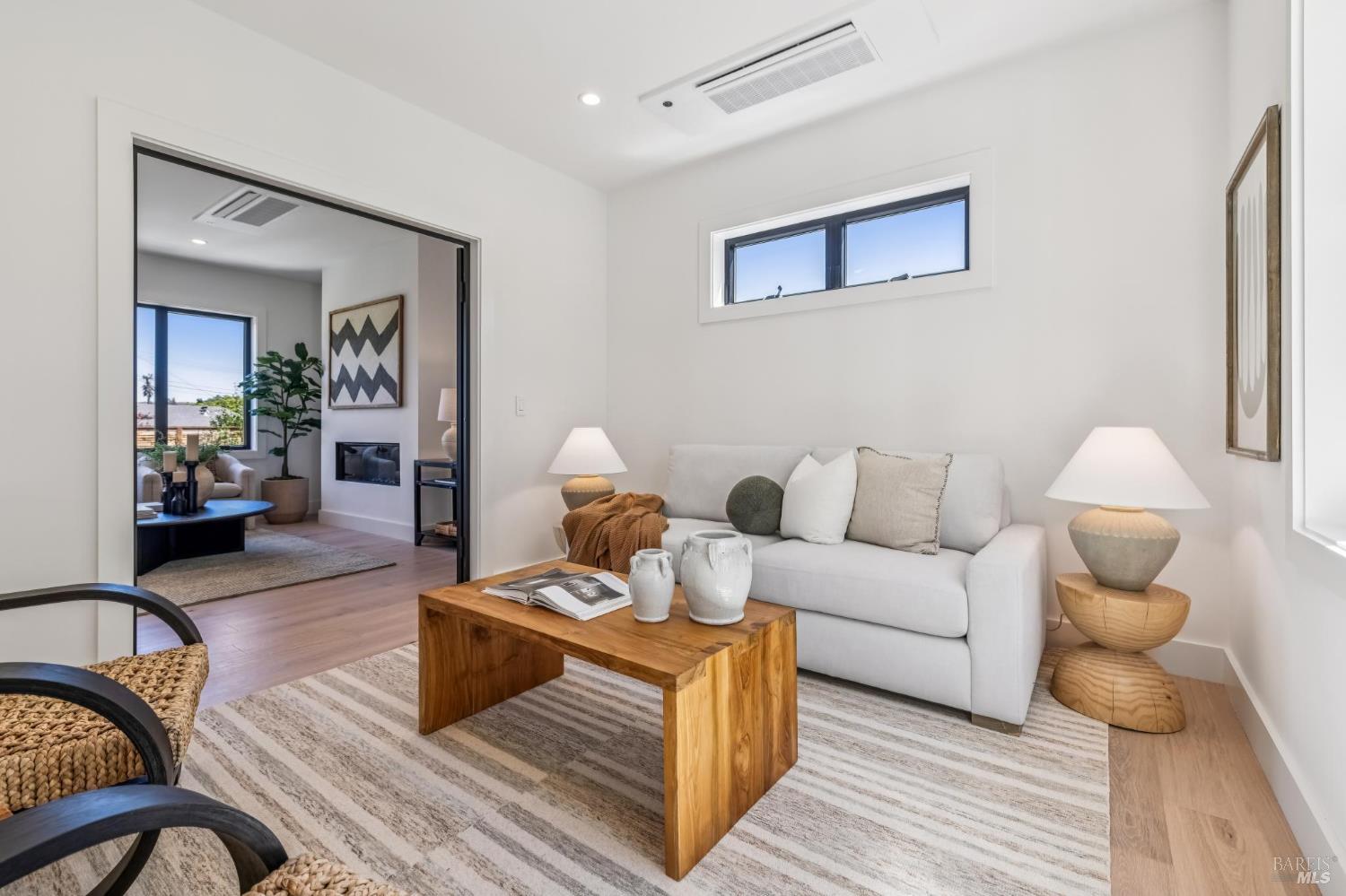 Detail Gallery Image 17 of 73 For 308 Marin Ave, Mill Valley,  CA 94941 - 4 Beds | 3/1 Baths