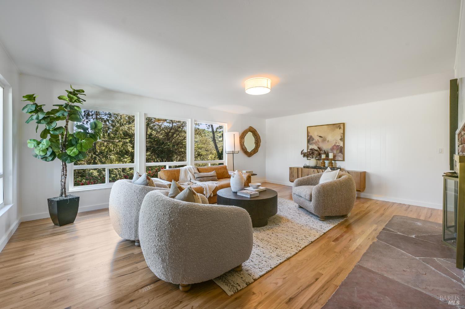 Detail Gallery Image 7 of 47 For 195 Edgewood Ave, Mill Valley,  CA 94941 - 4 Beds | 3 Baths