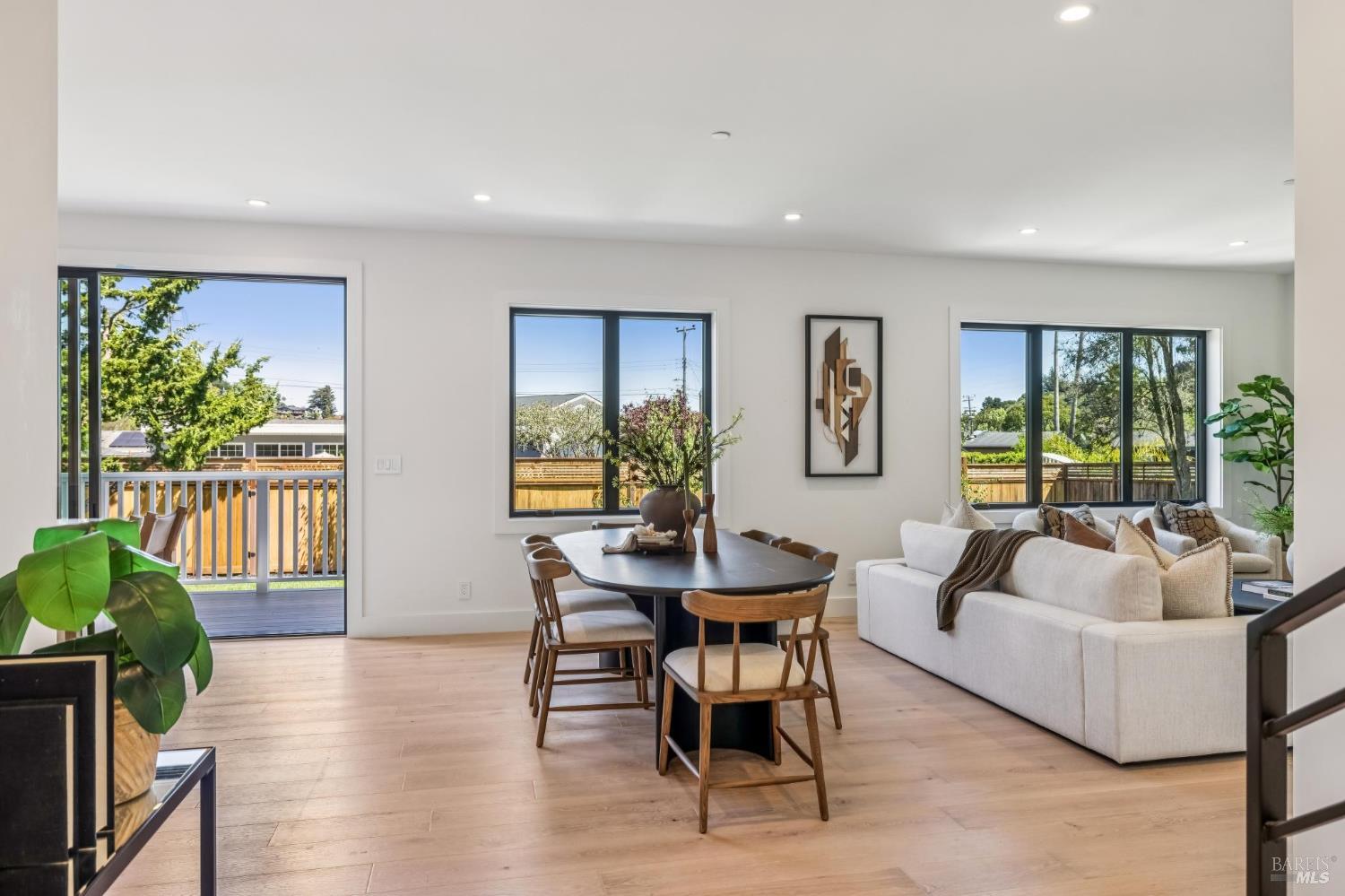 Detail Gallery Image 9 of 73 For 308 Marin Ave, Mill Valley,  CA 94941 - 4 Beds | 3/1 Baths