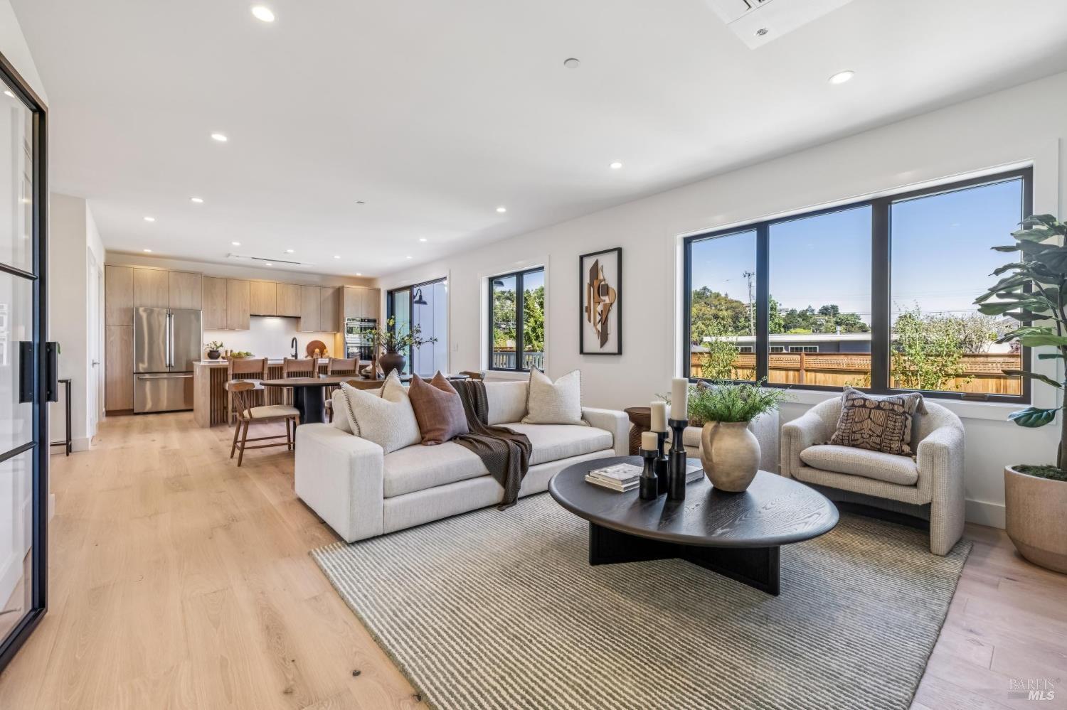 Detail Gallery Image 20 of 73 For 308 Marin Ave, Mill Valley,  CA 94941 - 4 Beds | 3/1 Baths