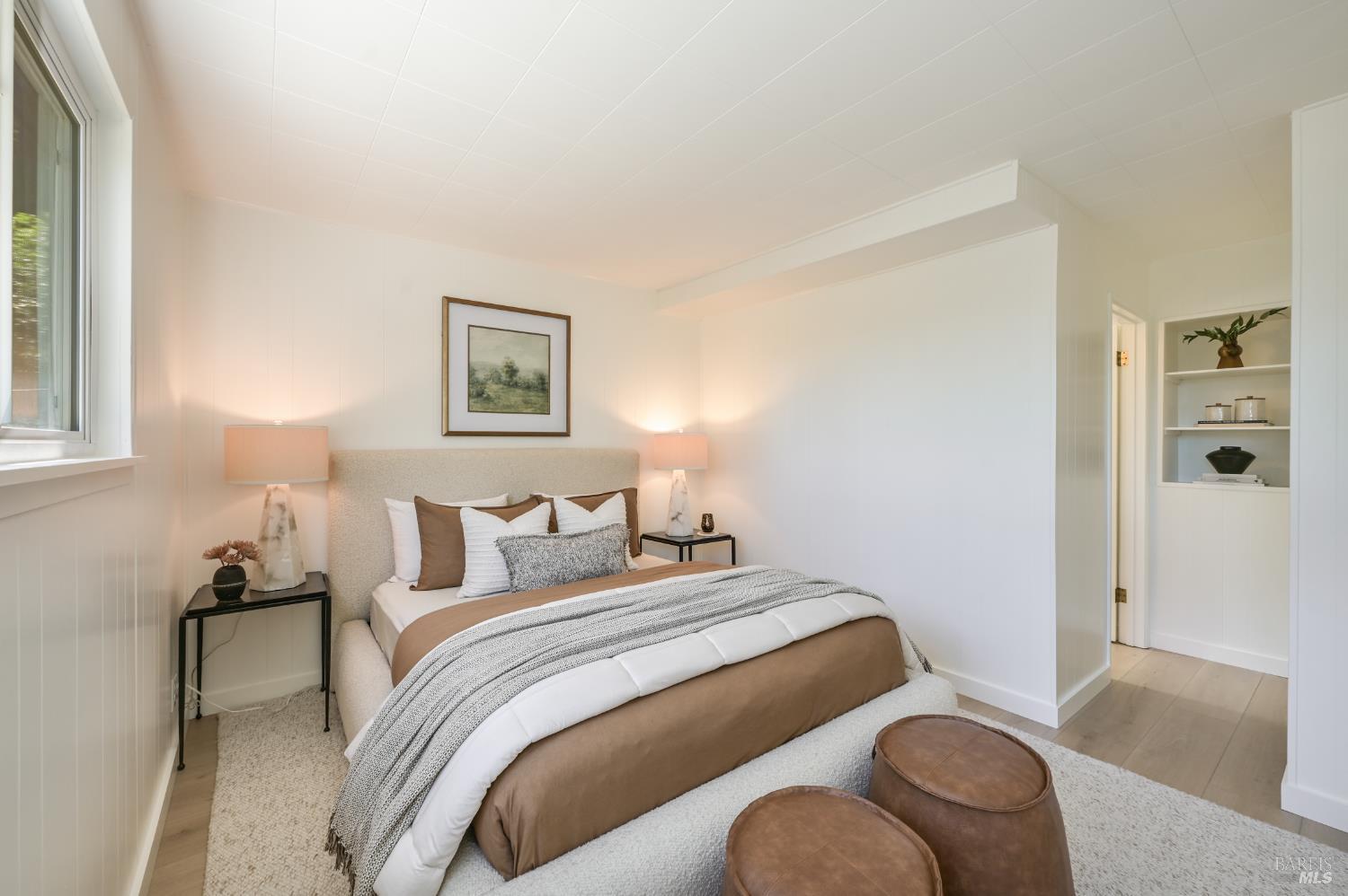 Detail Gallery Image 33 of 47 For 195 Edgewood Ave, Mill Valley,  CA 94941 - 4 Beds | 3 Baths