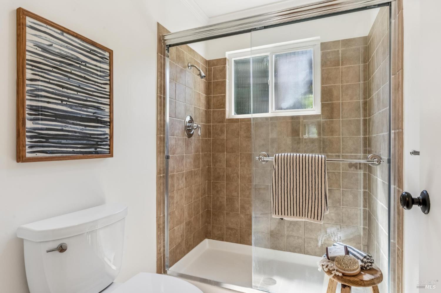 Detail Gallery Image 28 of 33 For 135 Lincoln Dr, Sausalito,  CA 94965 - 3 Beds | 2/1 Baths