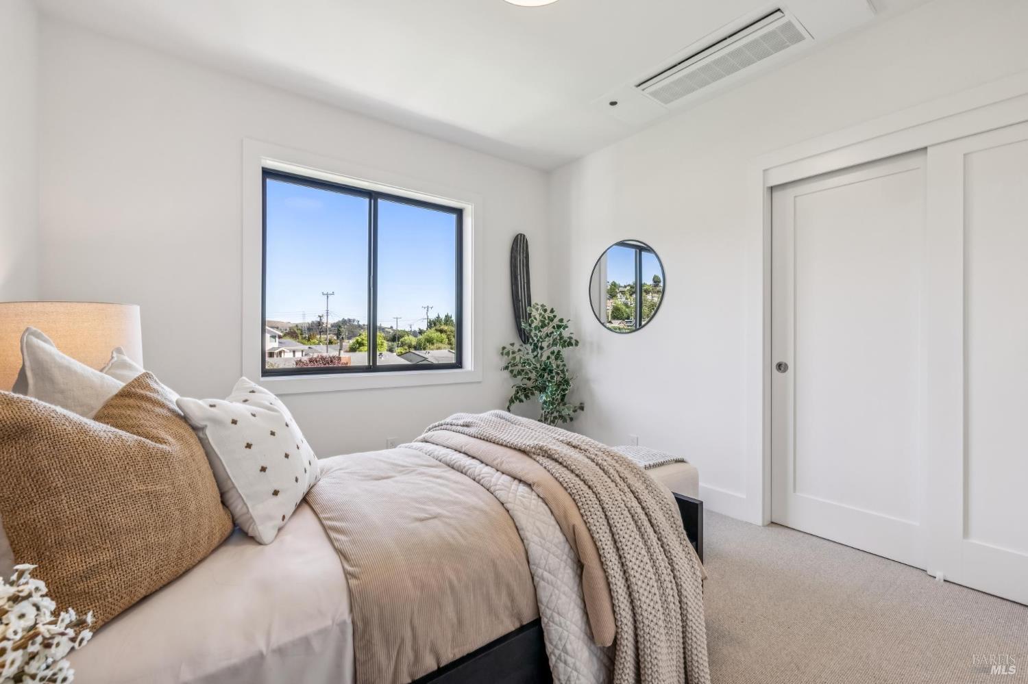 Detail Gallery Image 52 of 73 For 308 Marin Ave, Mill Valley,  CA 94941 - 4 Beds | 3/1 Baths