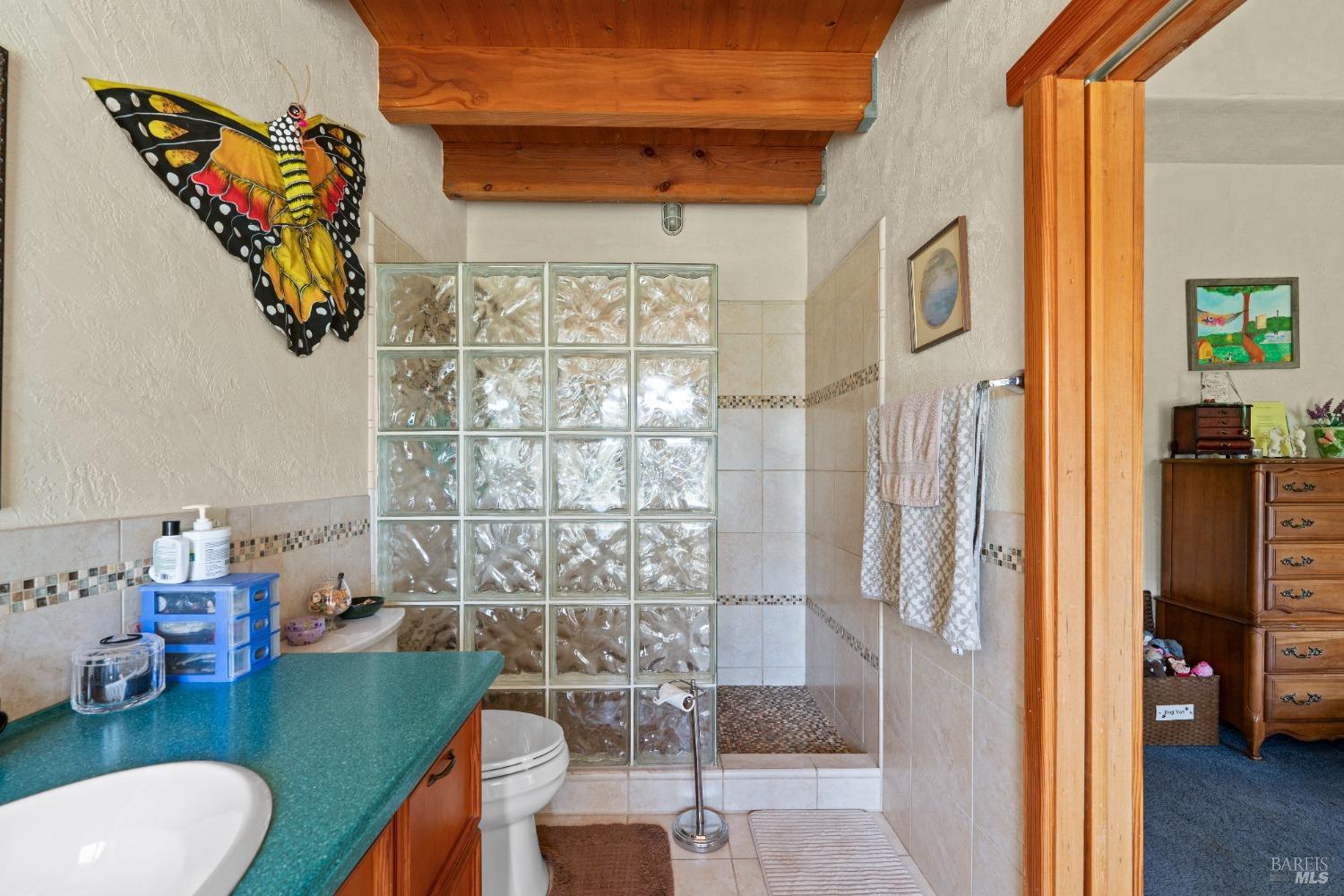 Detail Gallery Image 17 of 40 For 9655 Peachland Rd, Boonville,  CA 95415 - 4 Beds | 4 Baths