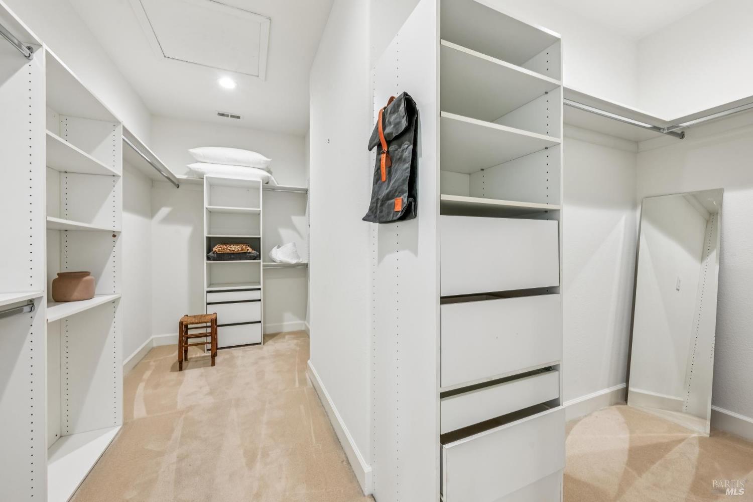 Detail Gallery Image 35 of 56 For 5 Heatherstone Ln, San Rafael,  CA 94903 - 4 Beds | 3 Baths