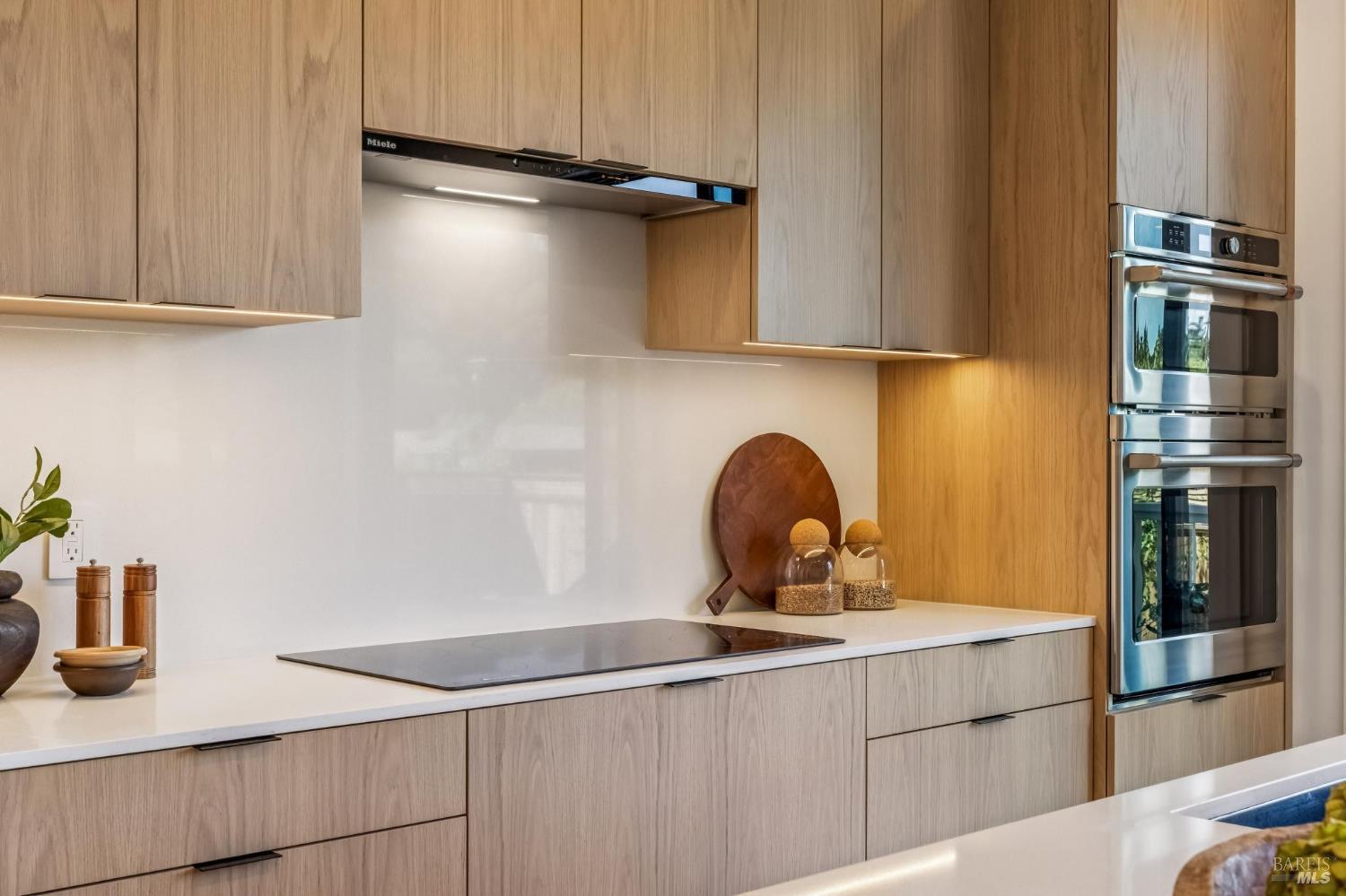 Detail Gallery Image 25 of 73 For 308 Marin Ave, Mill Valley,  CA 94941 - 4 Beds | 3/1 Baths