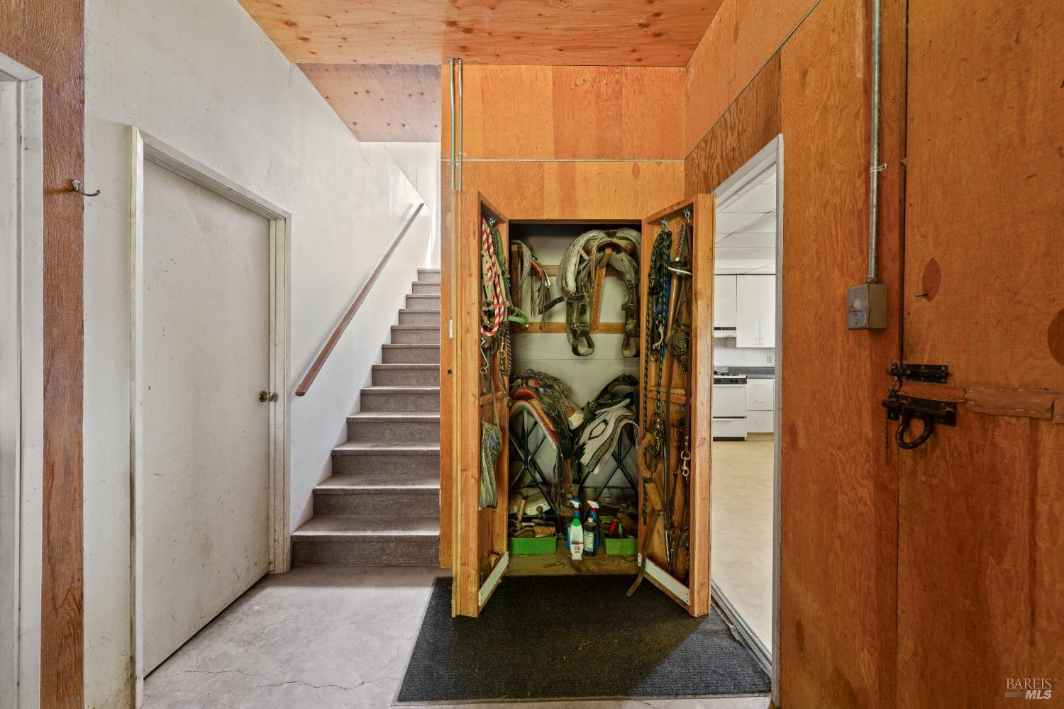 Detail Gallery Image 34 of 40 For 9655 Peachland Rd, Boonville,  CA 95415 - 4 Beds | 4 Baths