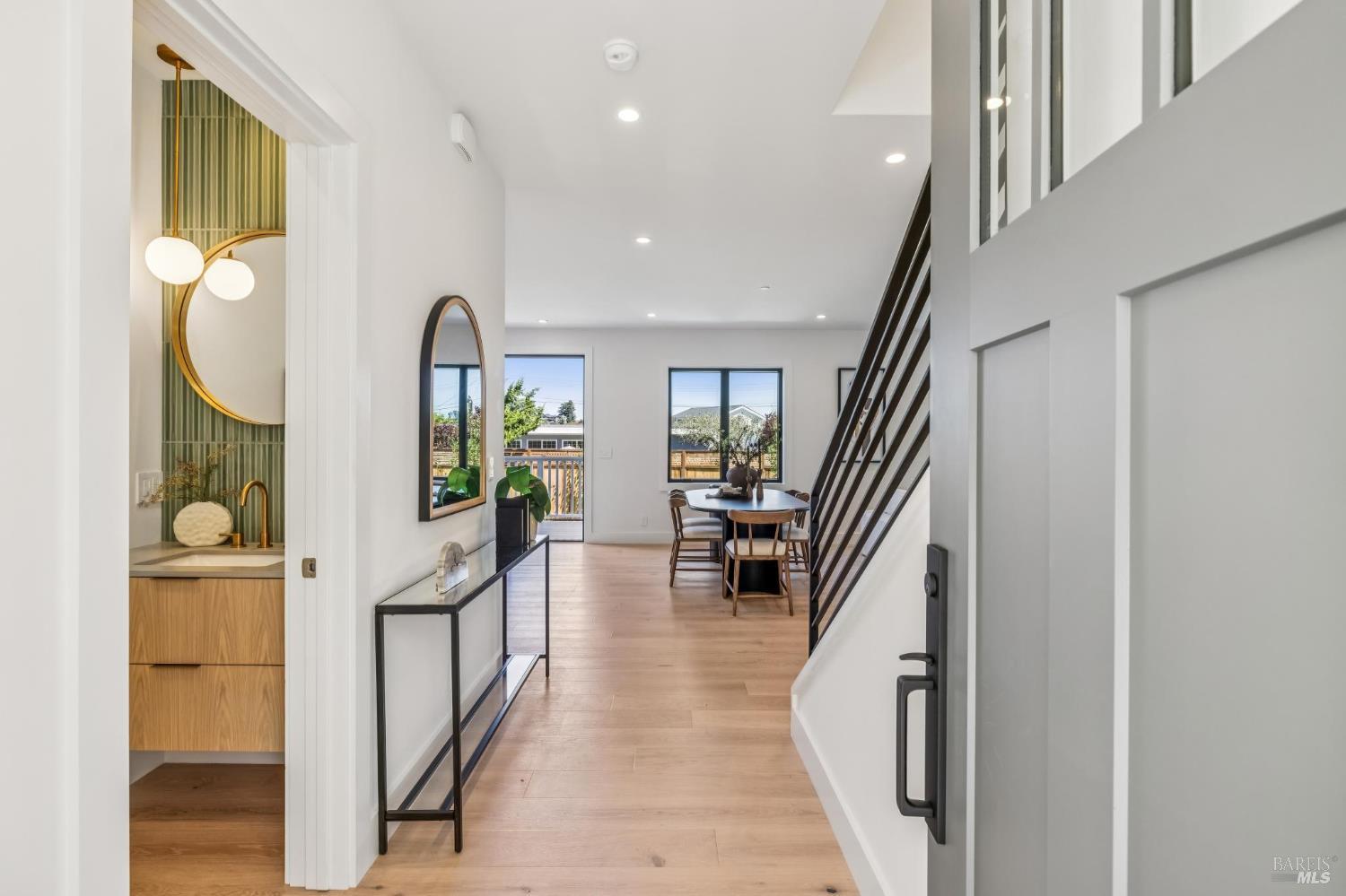 Detail Gallery Image 7 of 73 For 308 Marin Ave, Mill Valley,  CA 94941 - 4 Beds | 3/1 Baths