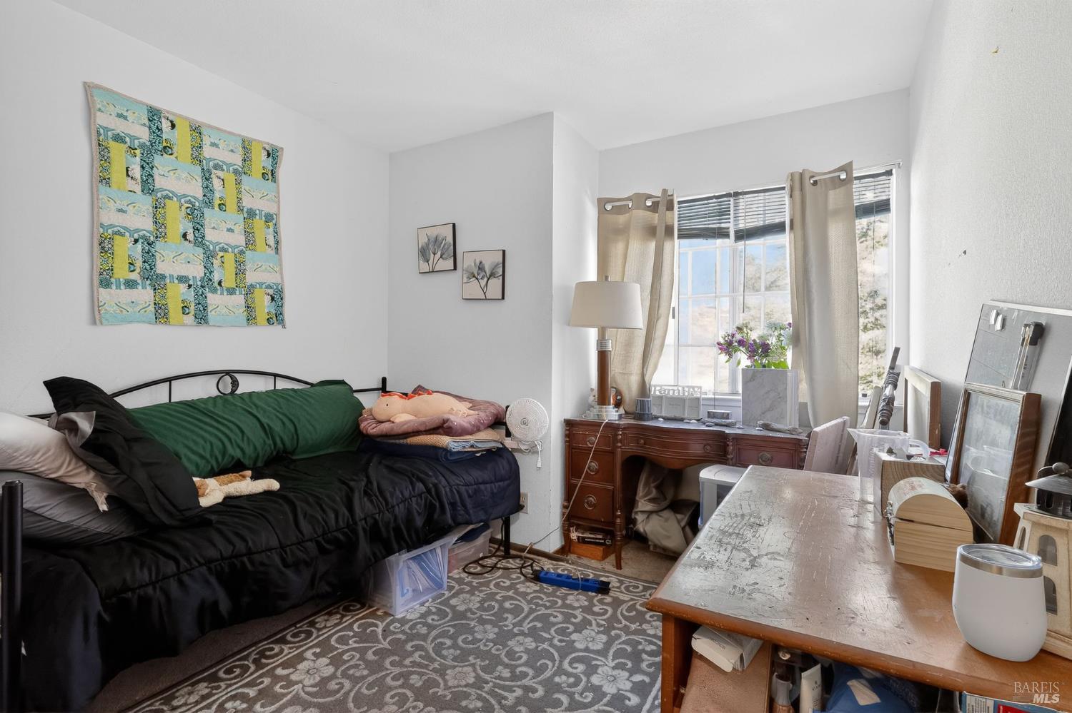 Detail Gallery Image 11 of 15 For 127 Marguerite Ln, Cloverdale,  CA 95425 - 4 Beds | 2/1 Baths