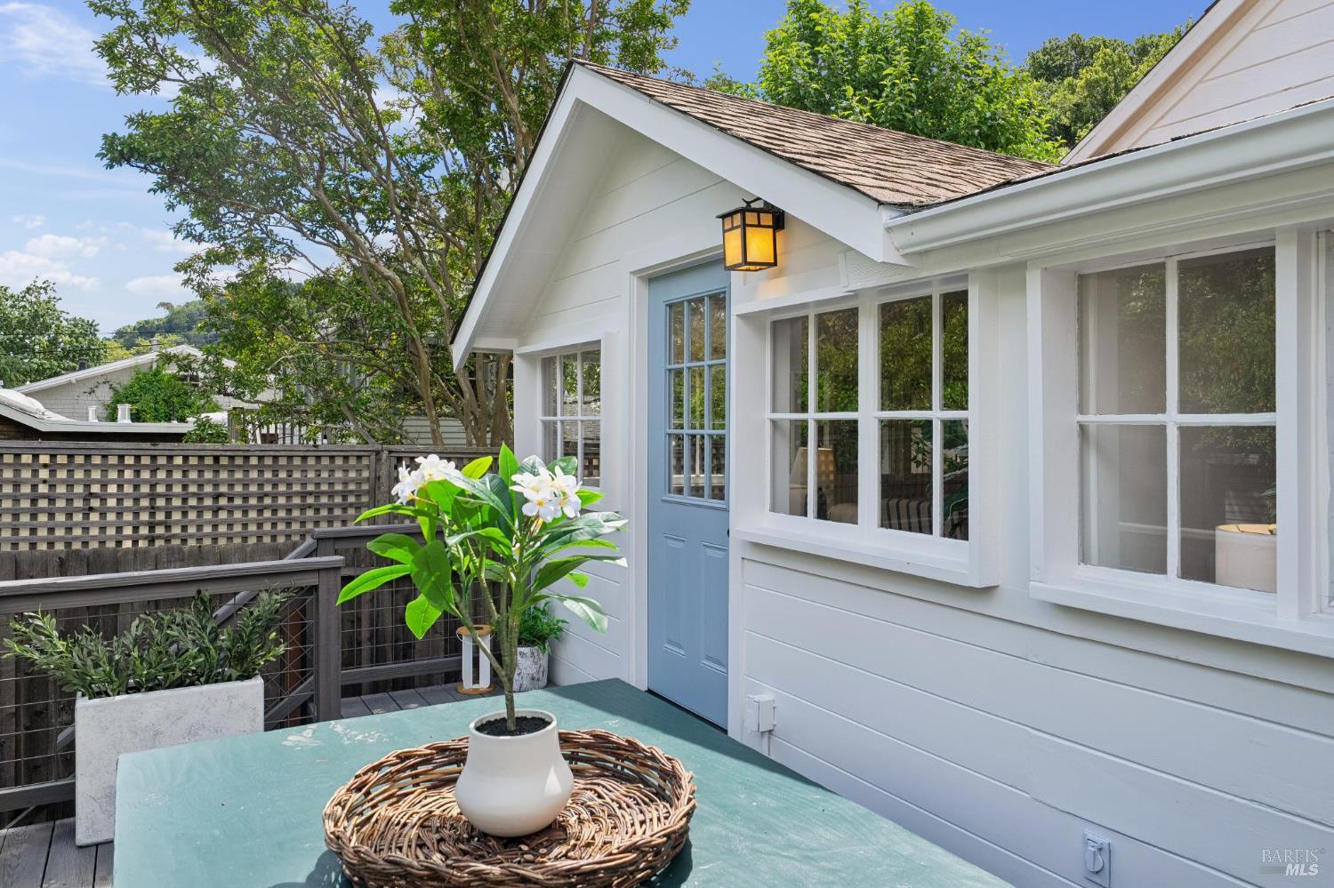 Detail Gallery Image 7 of 36 For 77 Willow Ave, Fairfax,  CA 94930 - 2 Beds | 1 Baths