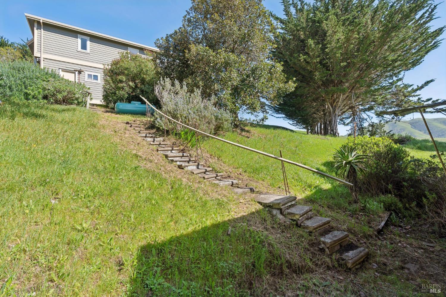 Detail Gallery Image 39 of 64 For 11798 Highway 1 Unkn, Point Reyes Station,  CA 94956 - 3 Beds | 3/1 Baths