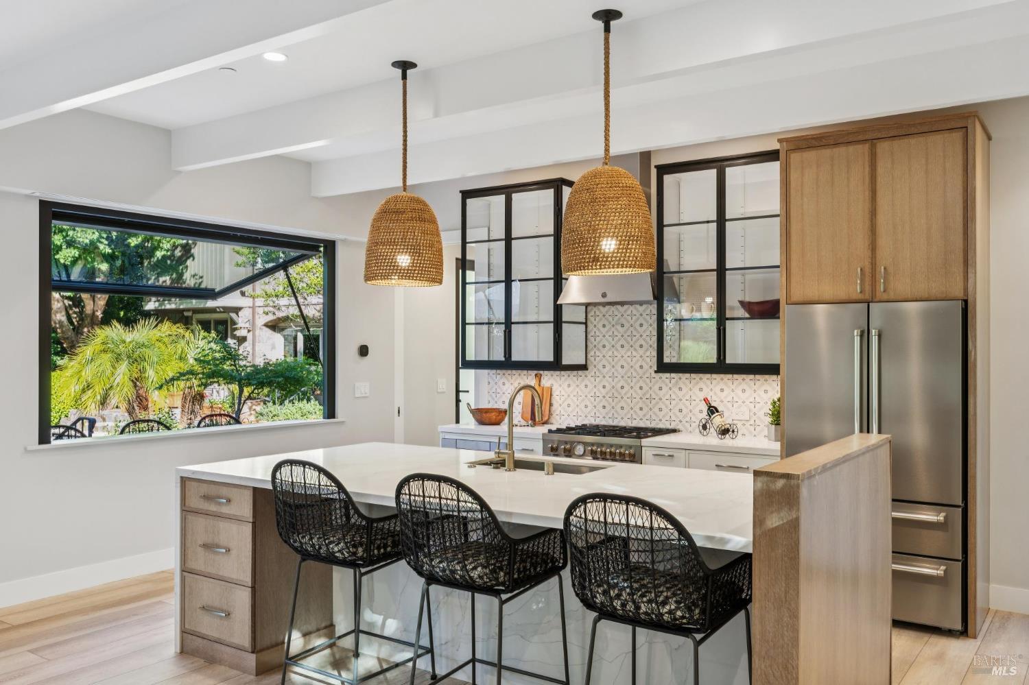 Detail Gallery Image 44 of 56 For 230 Summit Ave, San Rafael,  CA 94901 - 5 Beds | 4/1 Baths