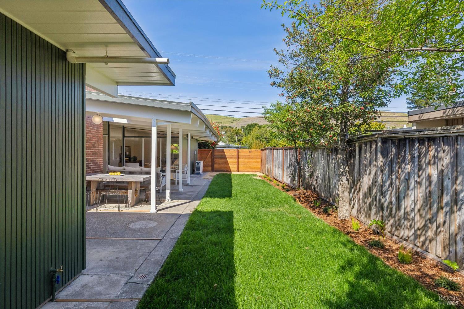 Detail Gallery Image 45 of 57 For 711 Del Ganado Rd, San Rafael,  CA 94903 - 4 Beds | 2 Baths