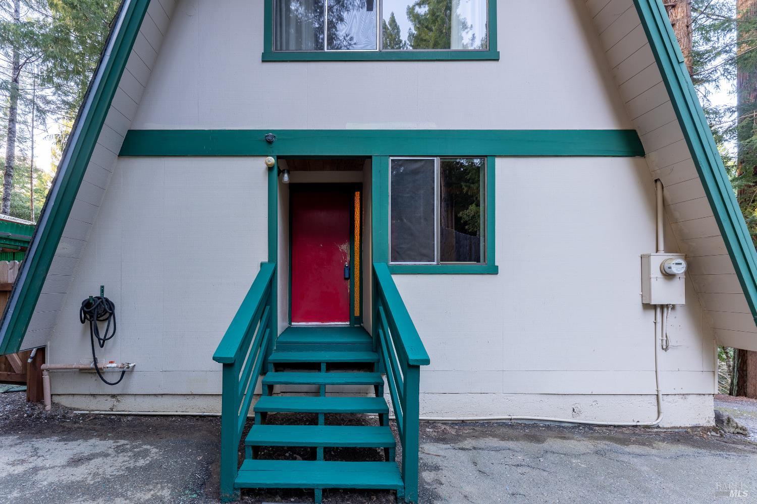 Detail Gallery Image 6 of 22 For 1500 Perch Way, Willits,  CA 95490 - 2 Beds | 2 Baths