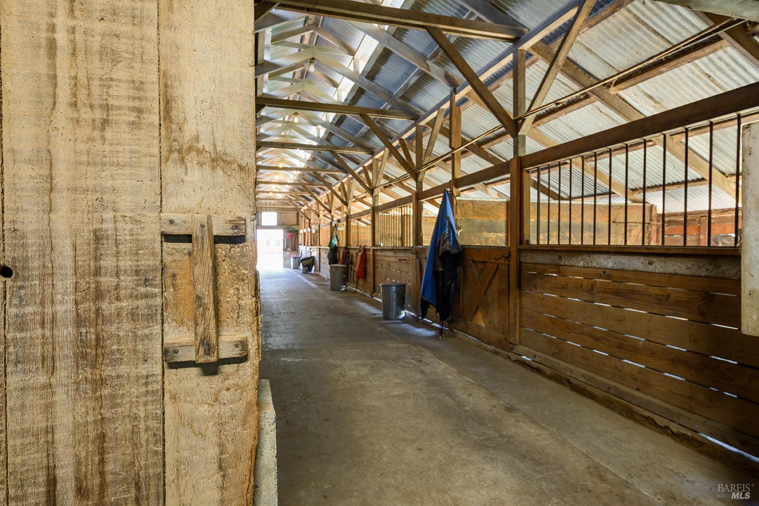 Detail Gallery Image 53 of 80 For 15 Wildwood Ln, Novato,  CA 94947 - 5 Beds | 4/1 Baths