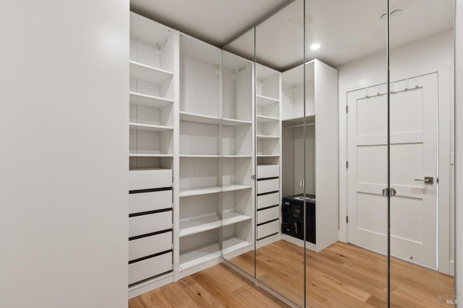 Detail Gallery Image 27 of 42 For 31 Alvarado Ave, Mill Valley,  CA 94941 - 4 Beds | 3 Baths